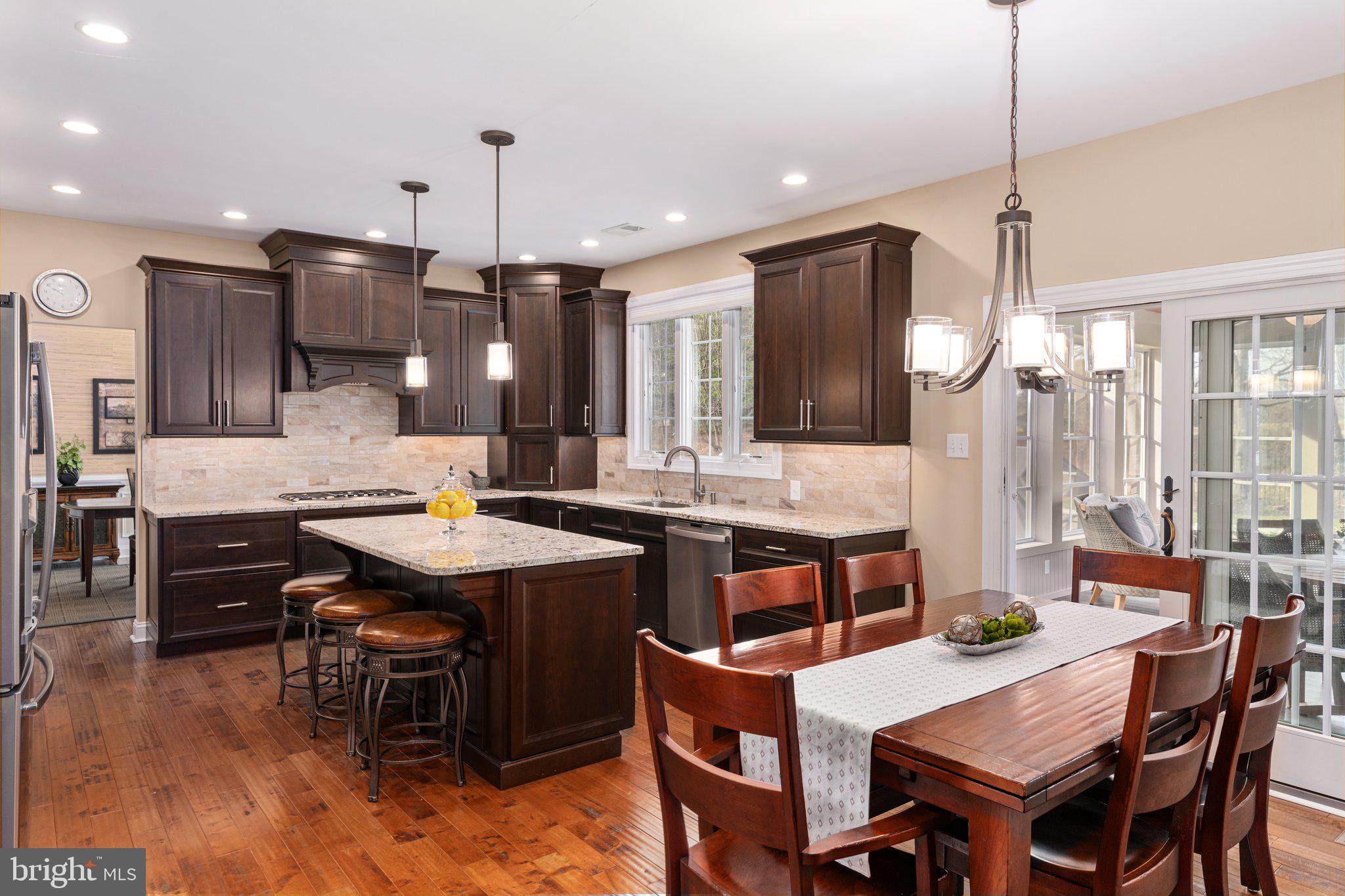 CLEARVIEW ESTS - Residential