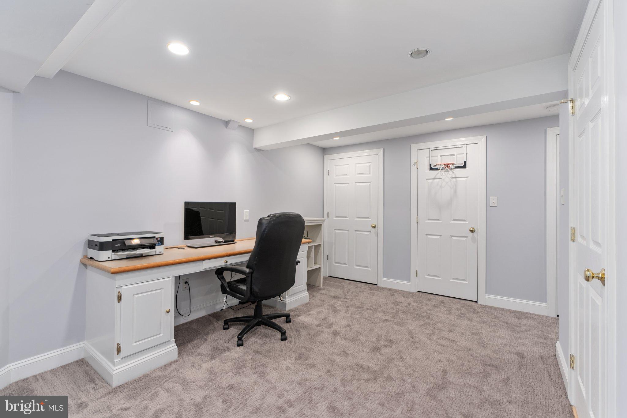 CLEARVIEW ESTS - Residential