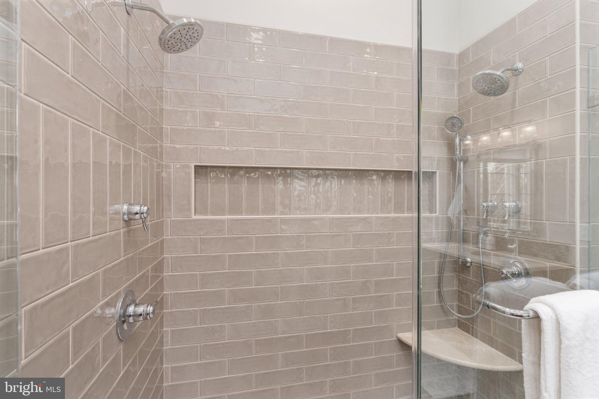 CLEARVIEW ESTS - Residential