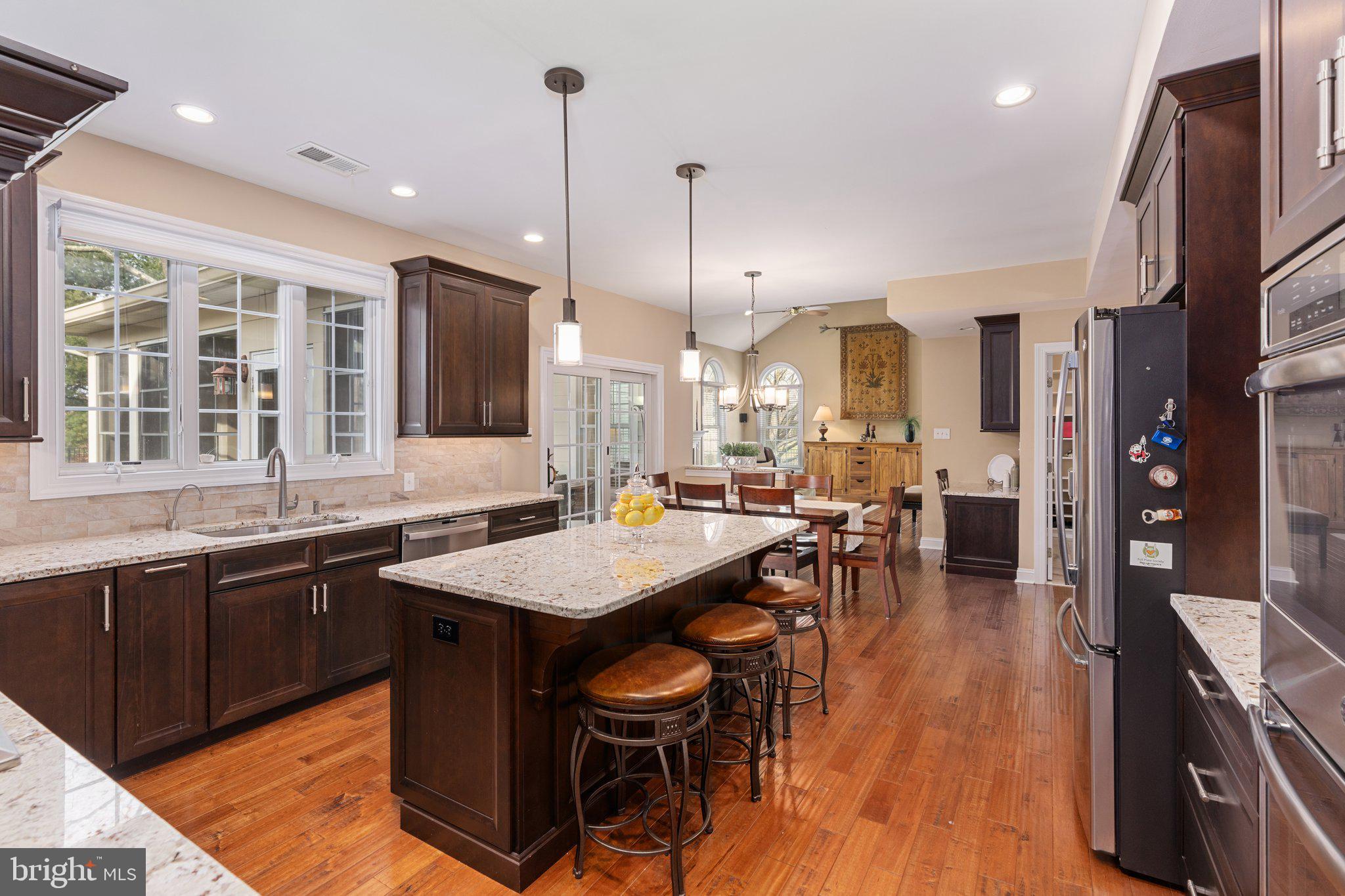 CLEARVIEW ESTS - Residential