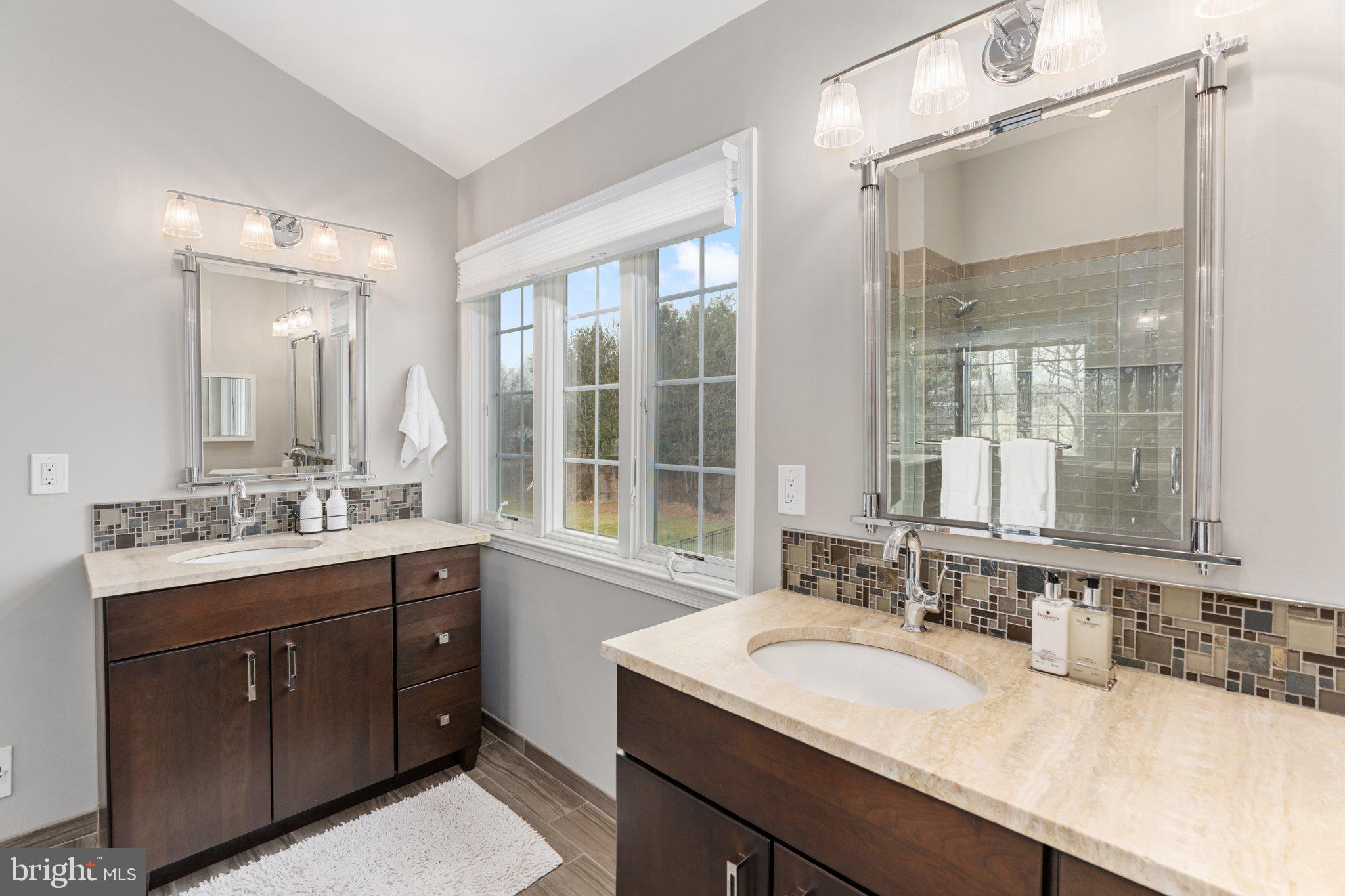 CLEARVIEW ESTS - Residential