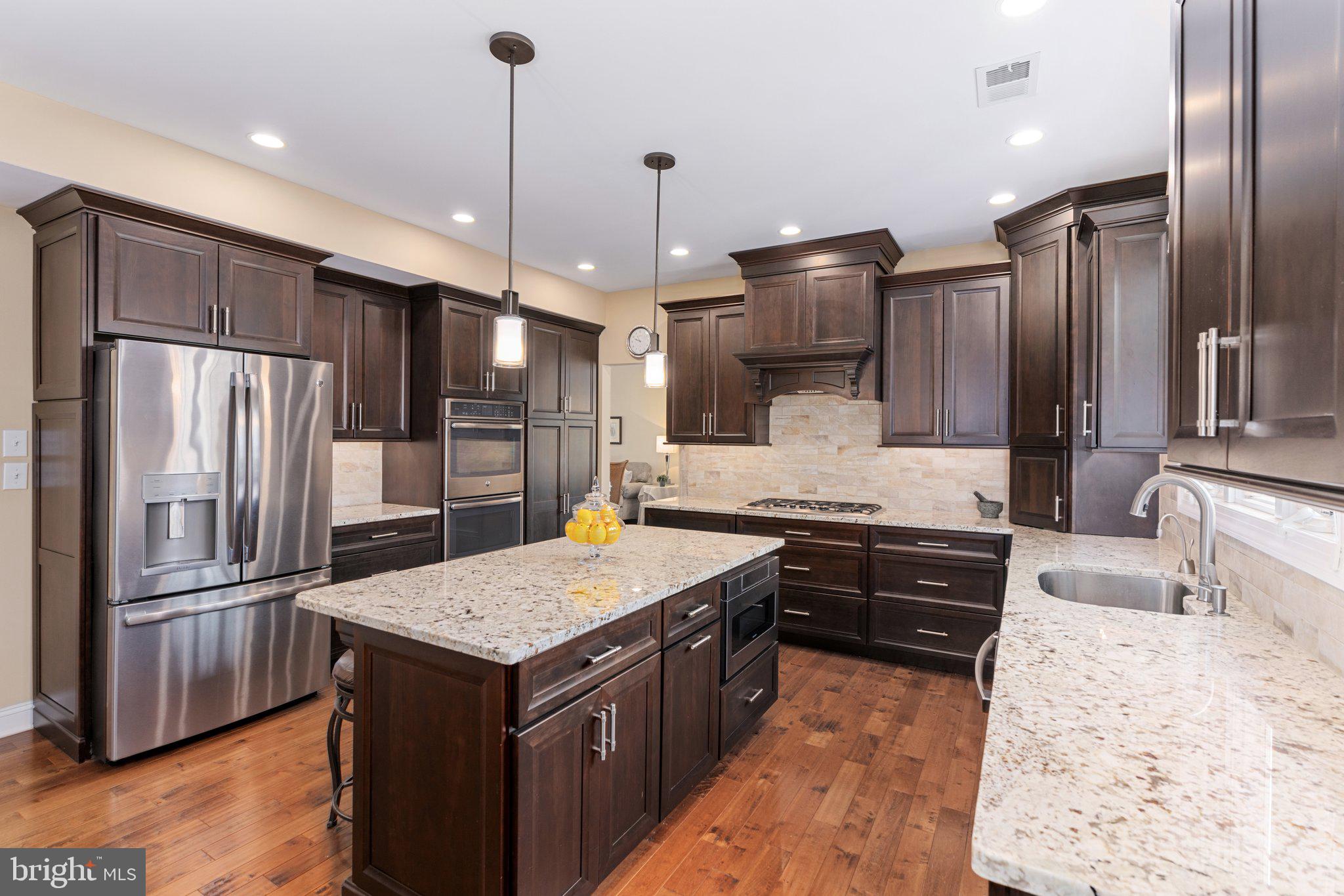 CLEARVIEW ESTS - Residential