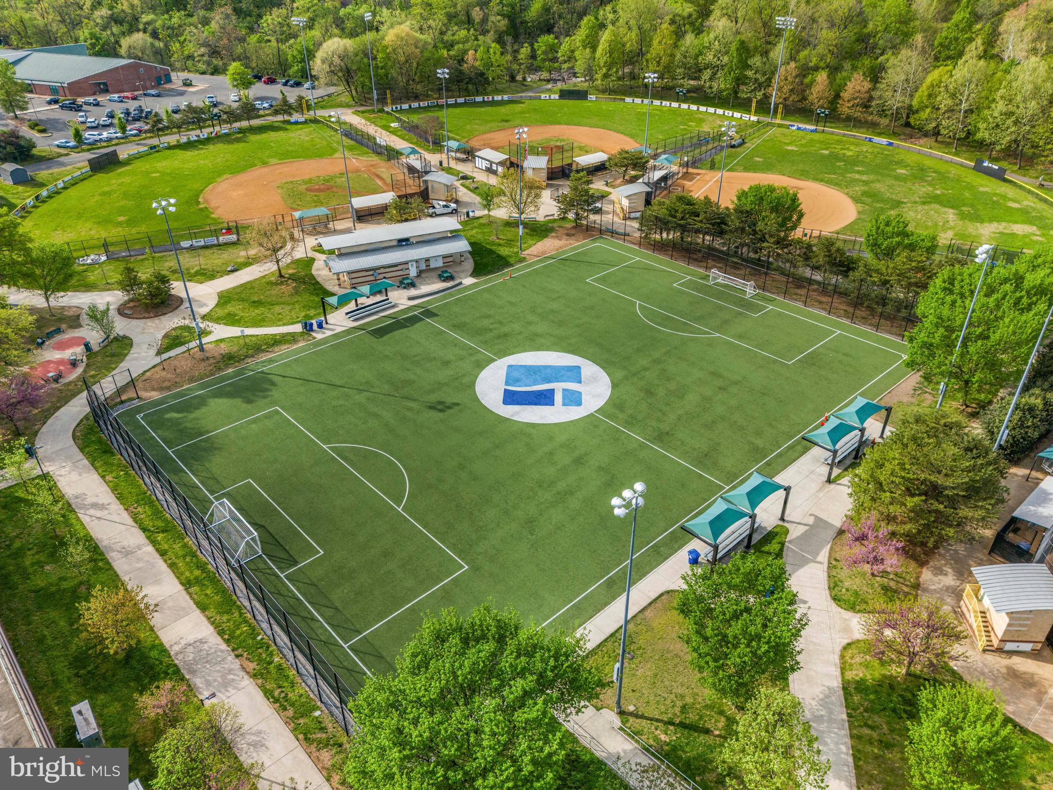 COLUMBIA FOREST - Residential