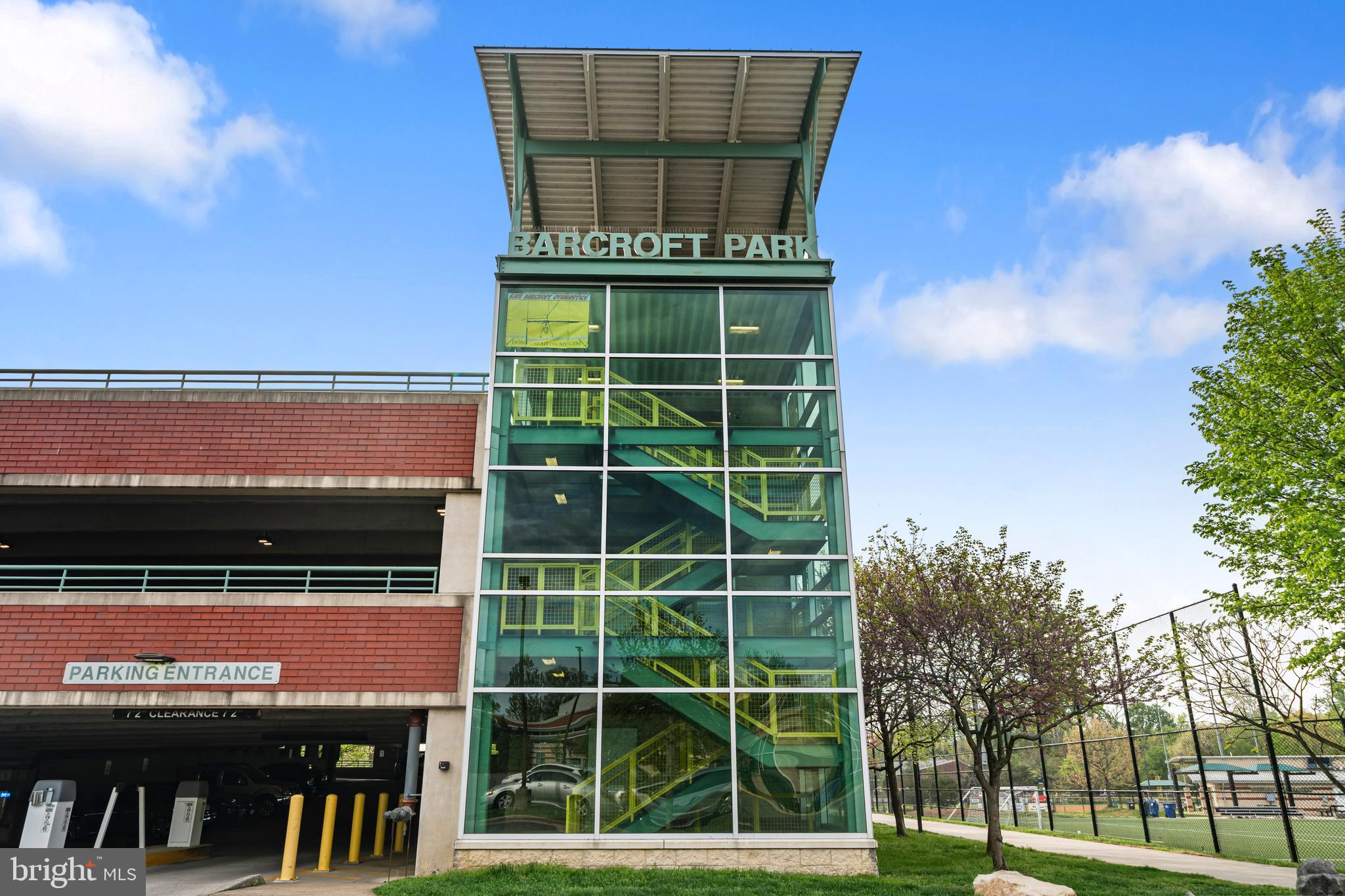 COLUMBIA FOREST - Residential