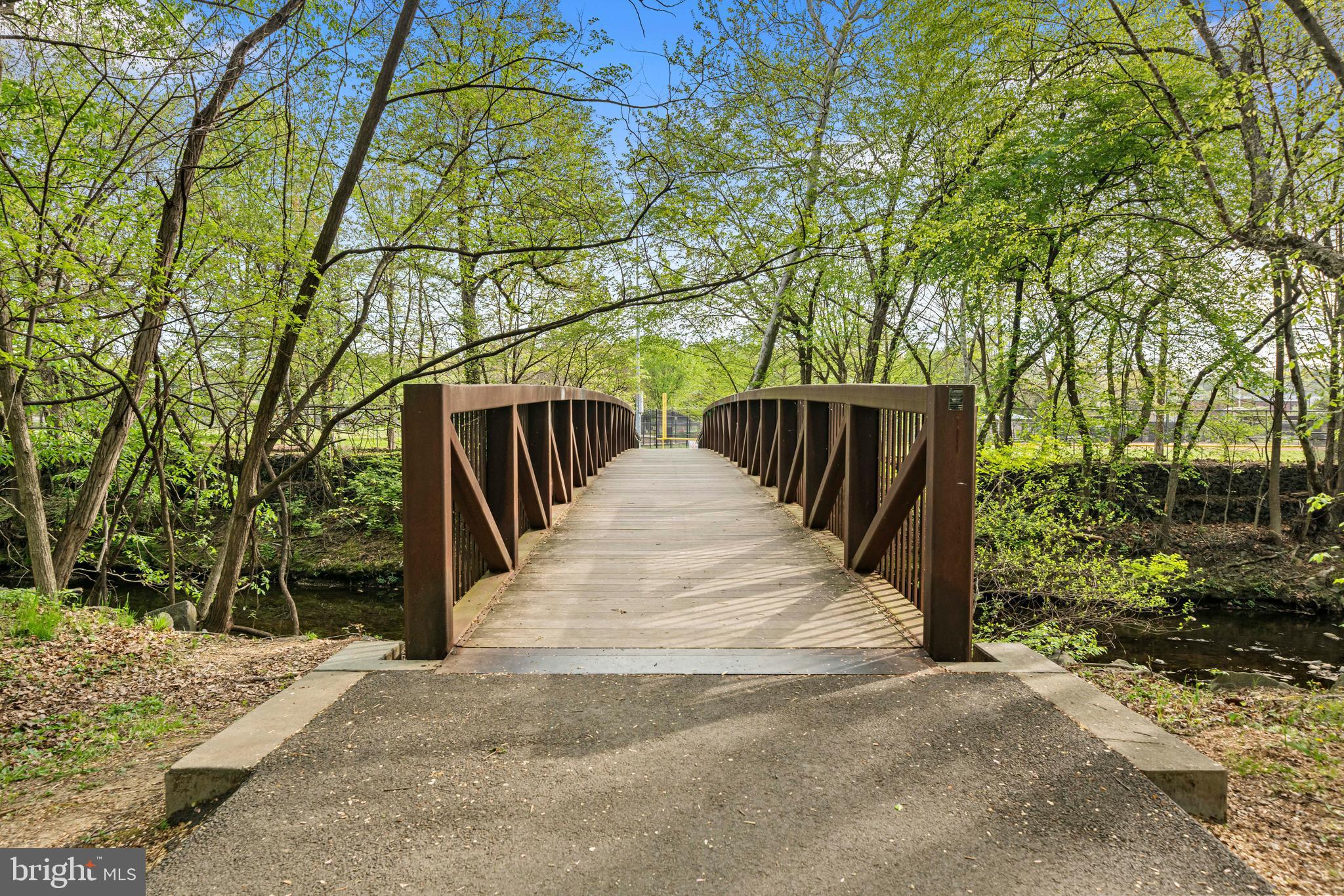 COLUMBIA FOREST - Residential
