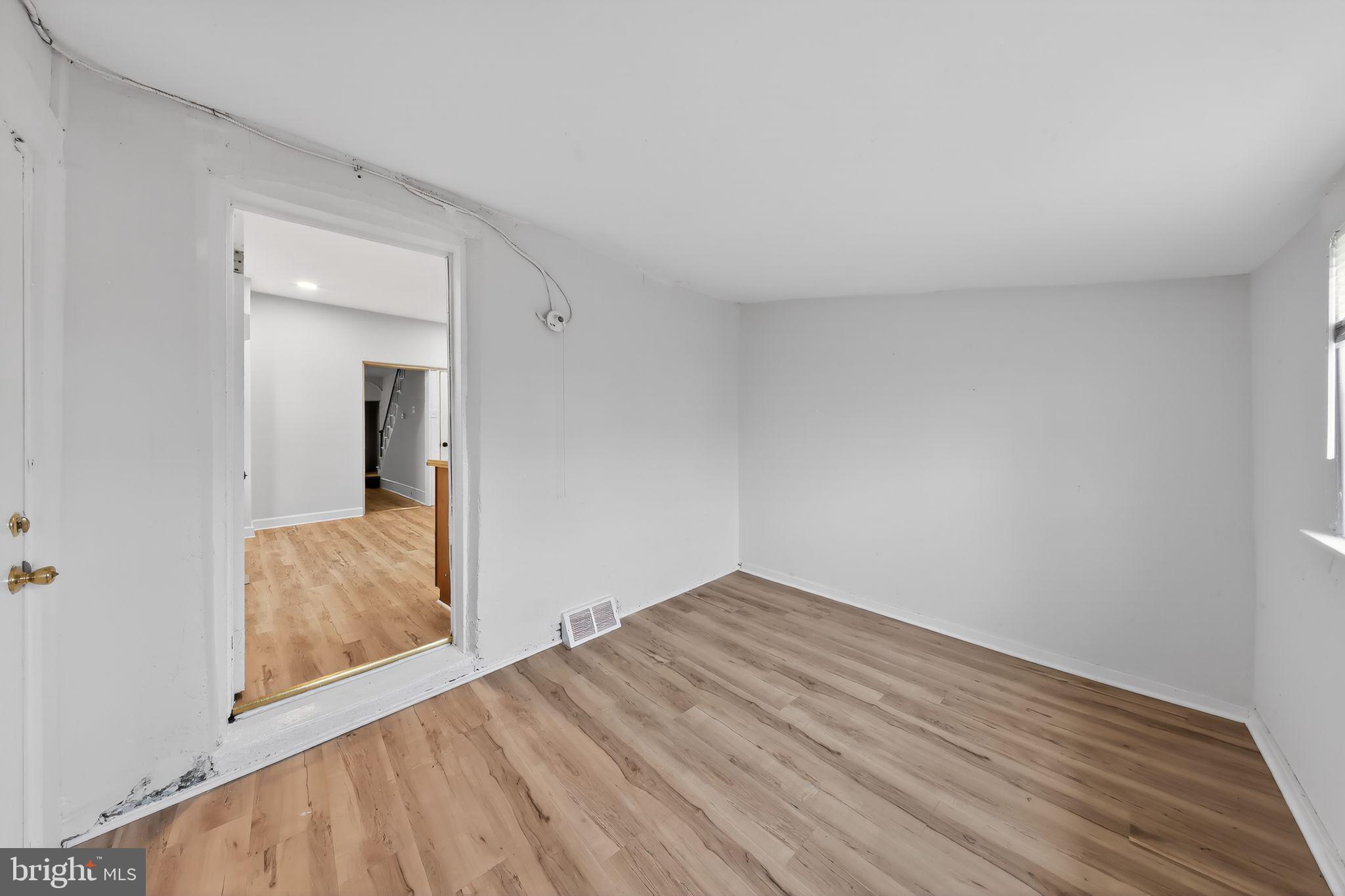 HEDGEVILLE - Residential