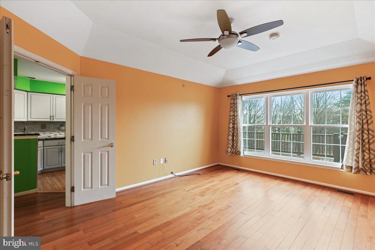 WARRINGTON HUNT - Residential