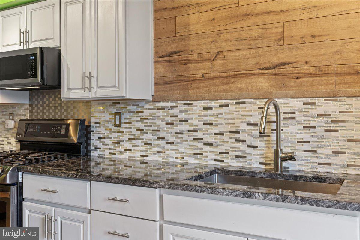 WARRINGTON HUNT - Residential