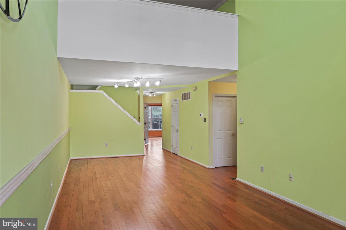 WARRINGTON HUNT - Residential