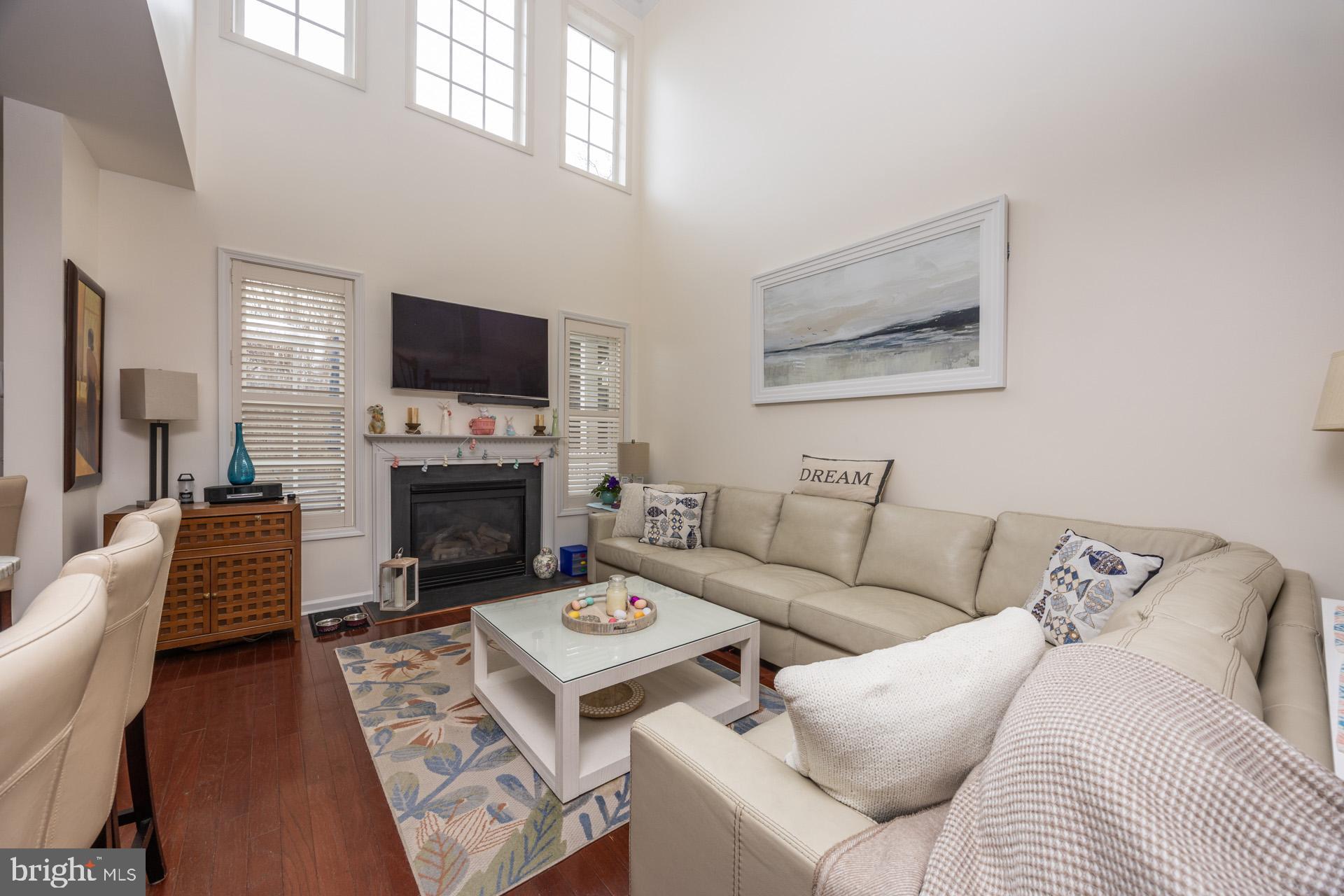 206 SPRINGDALE CT 206