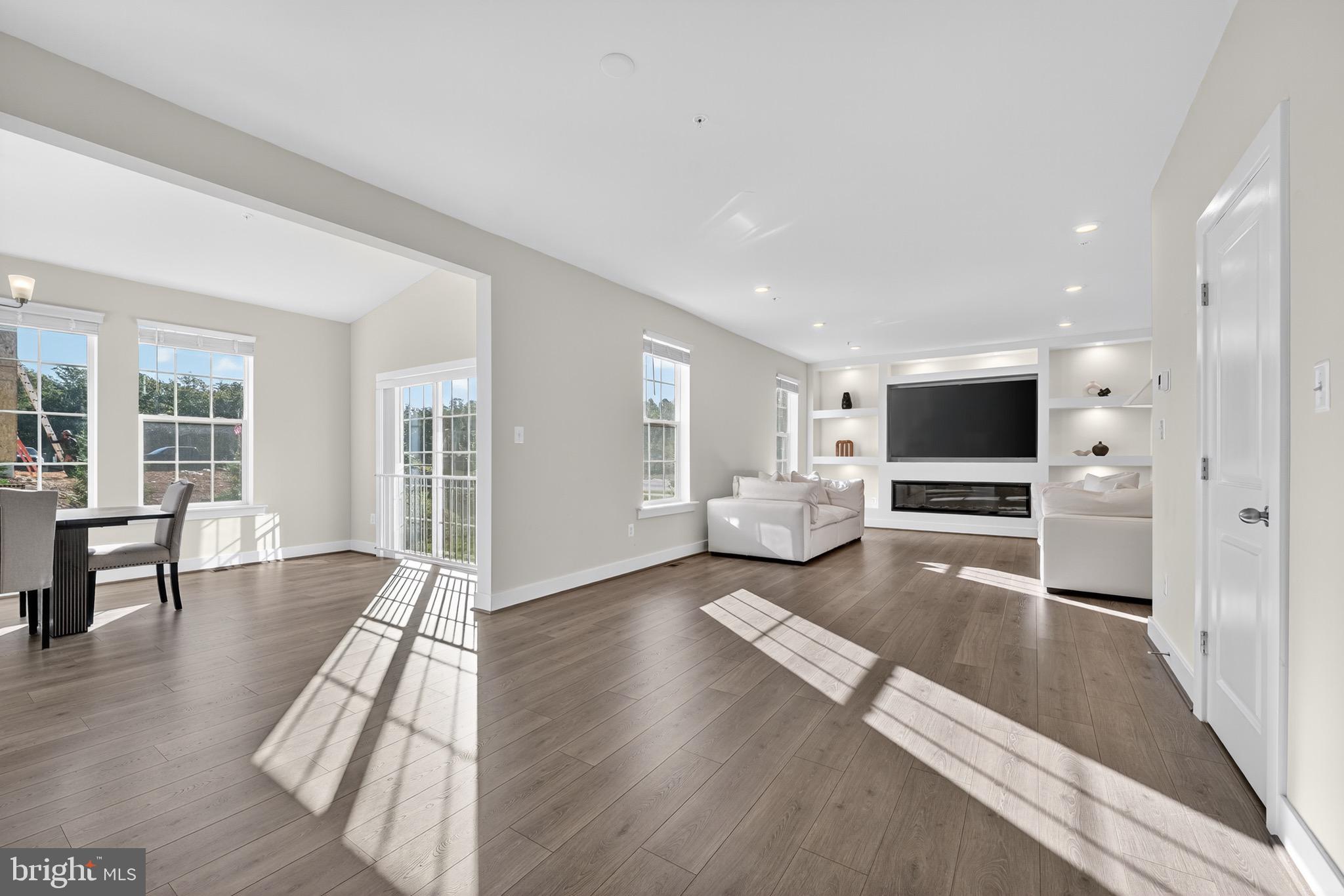 SIGNATURE CLUB - Residential