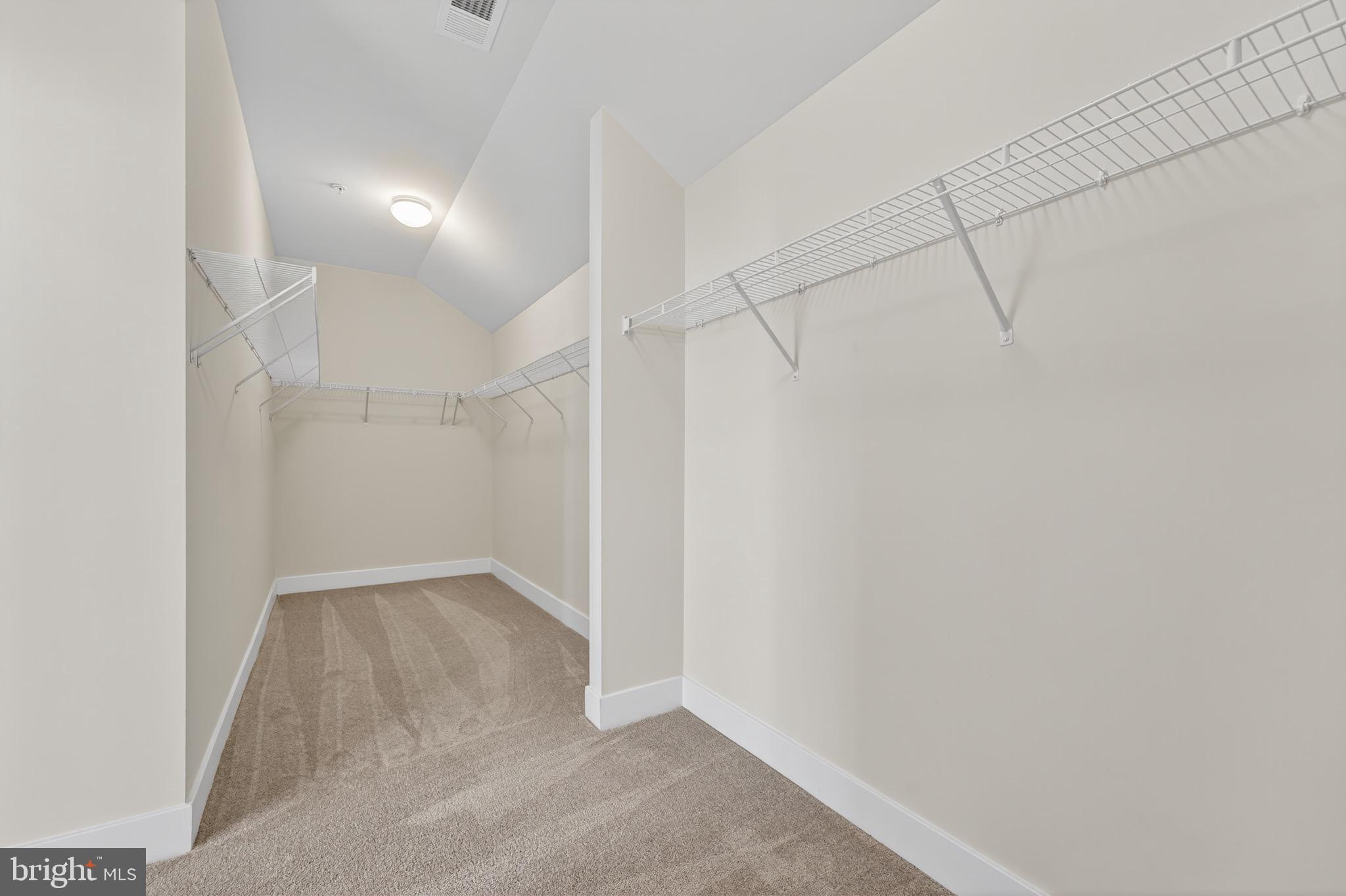 SIGNATURE CLUB - Residential