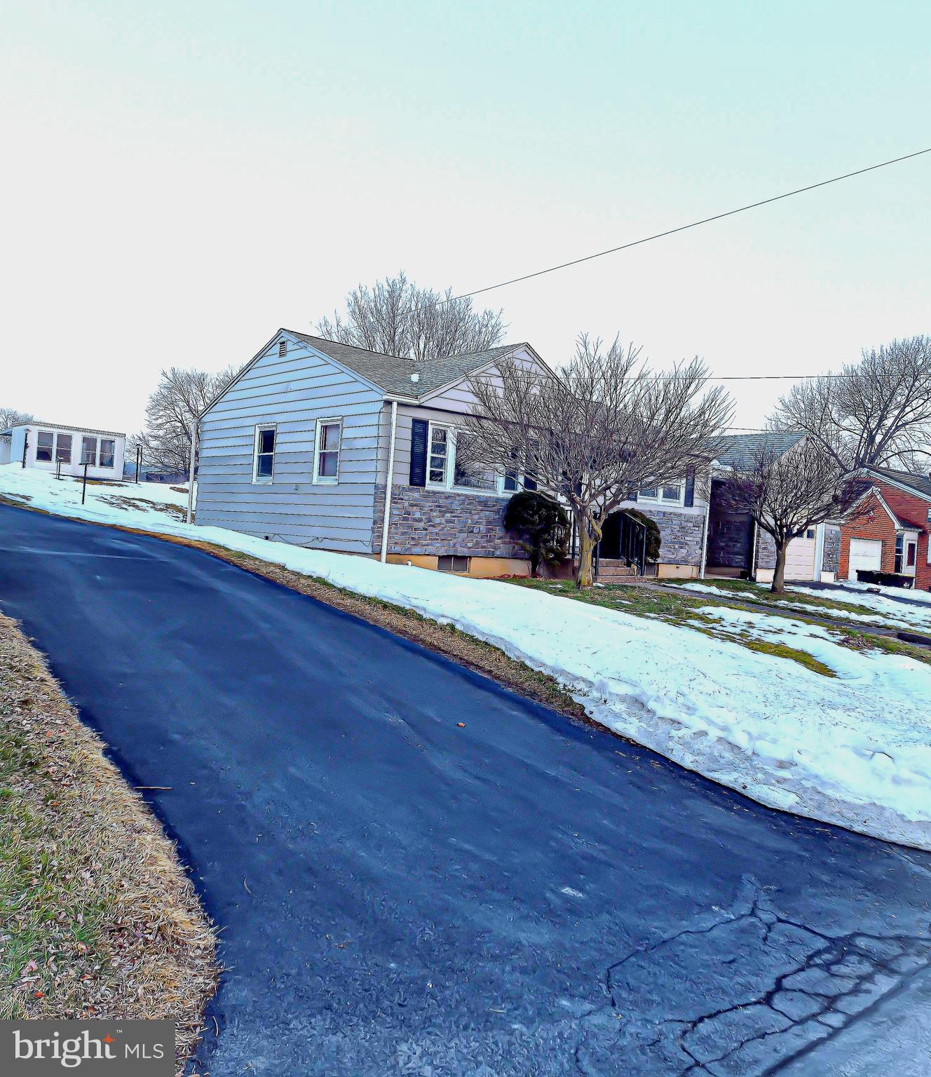 411 INDIAN MANOR DRIVE