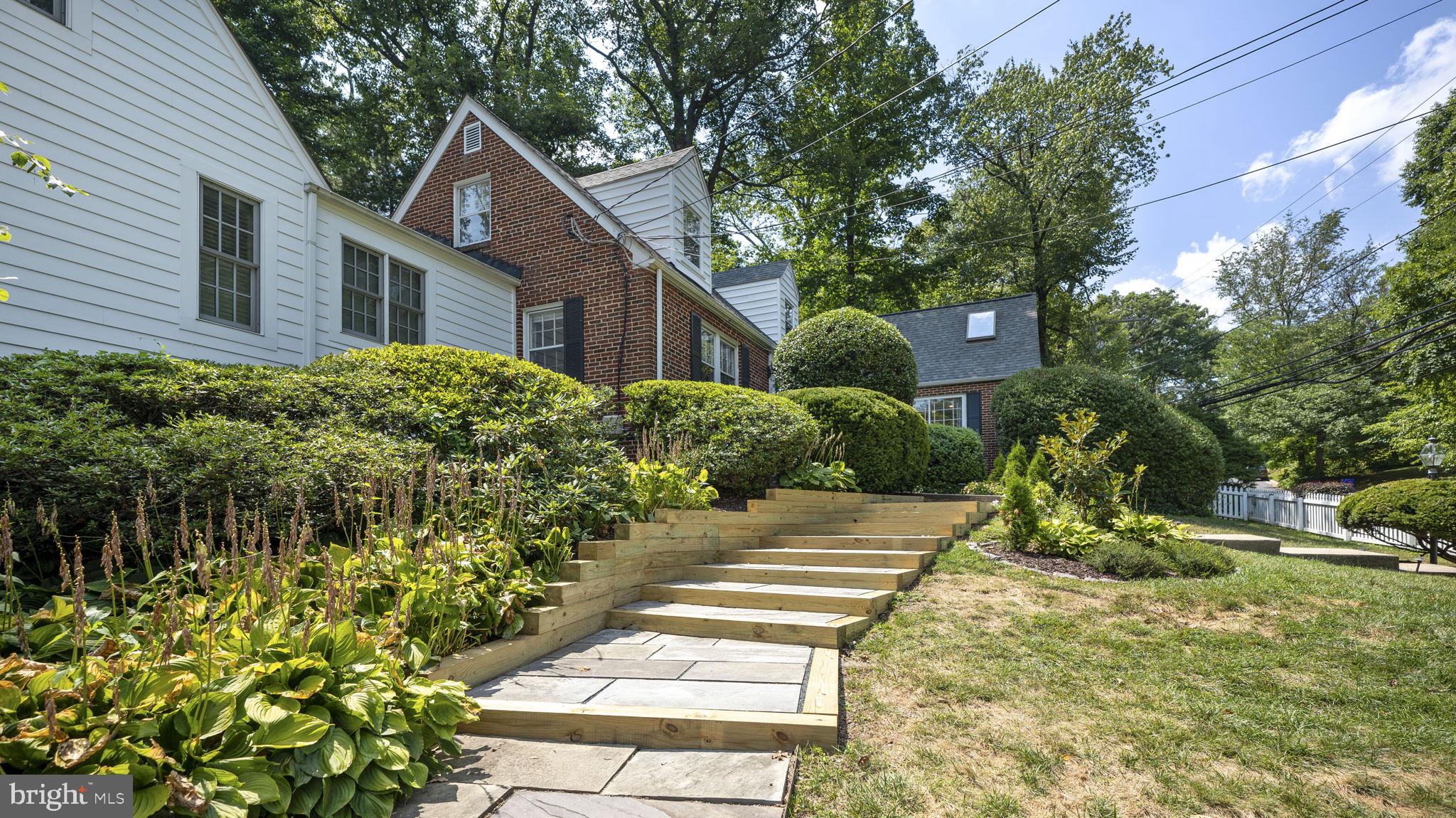 NORTHWOOD PARK - Residential