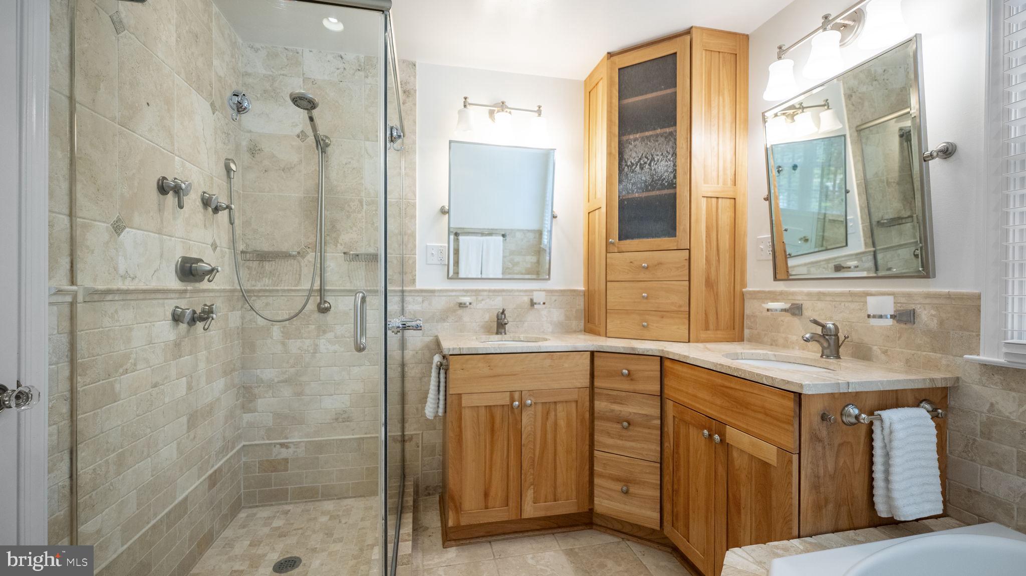 NORTHWOOD PARK - Residential