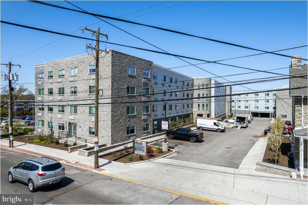 ROXBOROUGH - Residential Lease