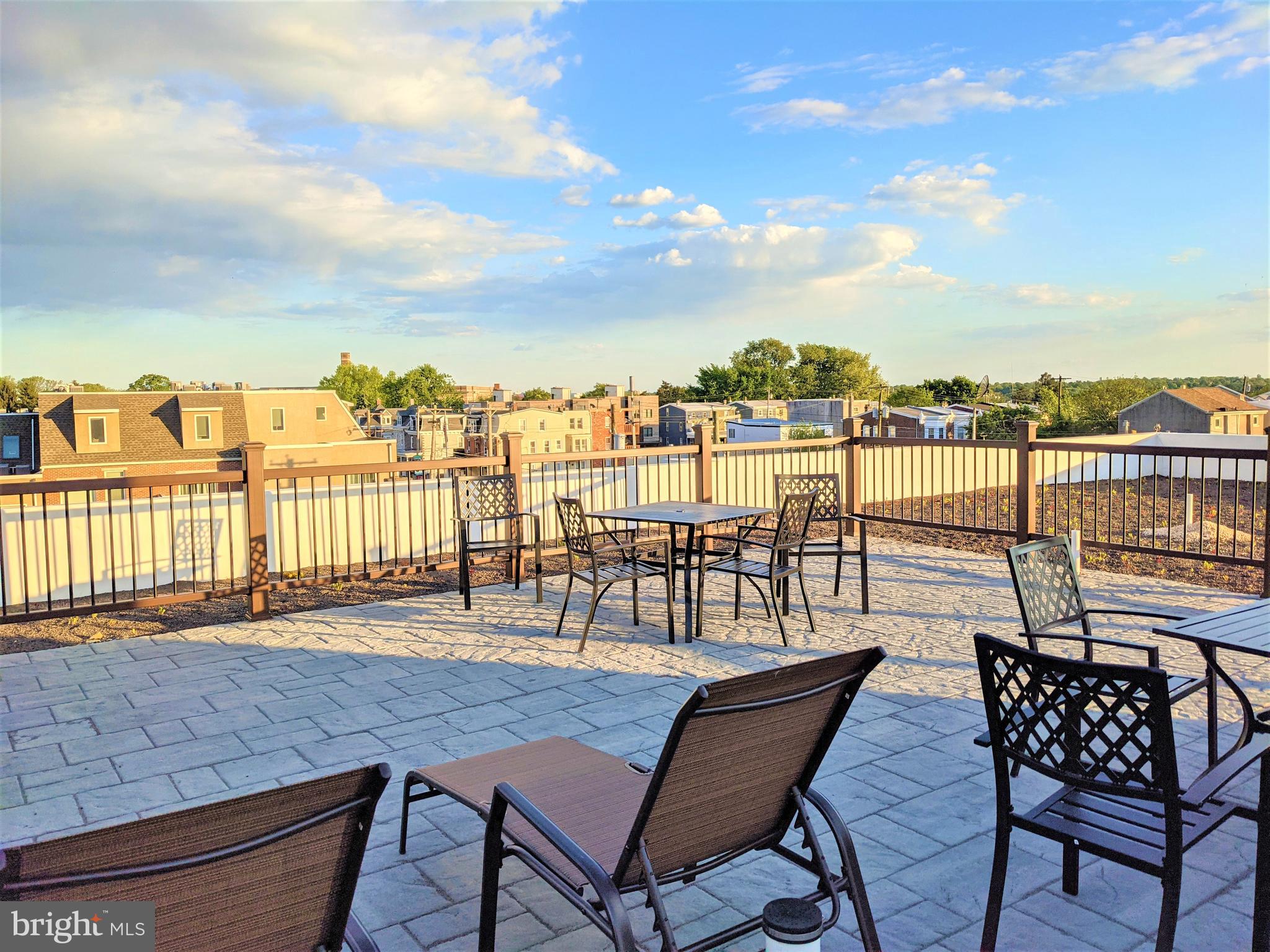 ROXBOROUGH - Residential Lease