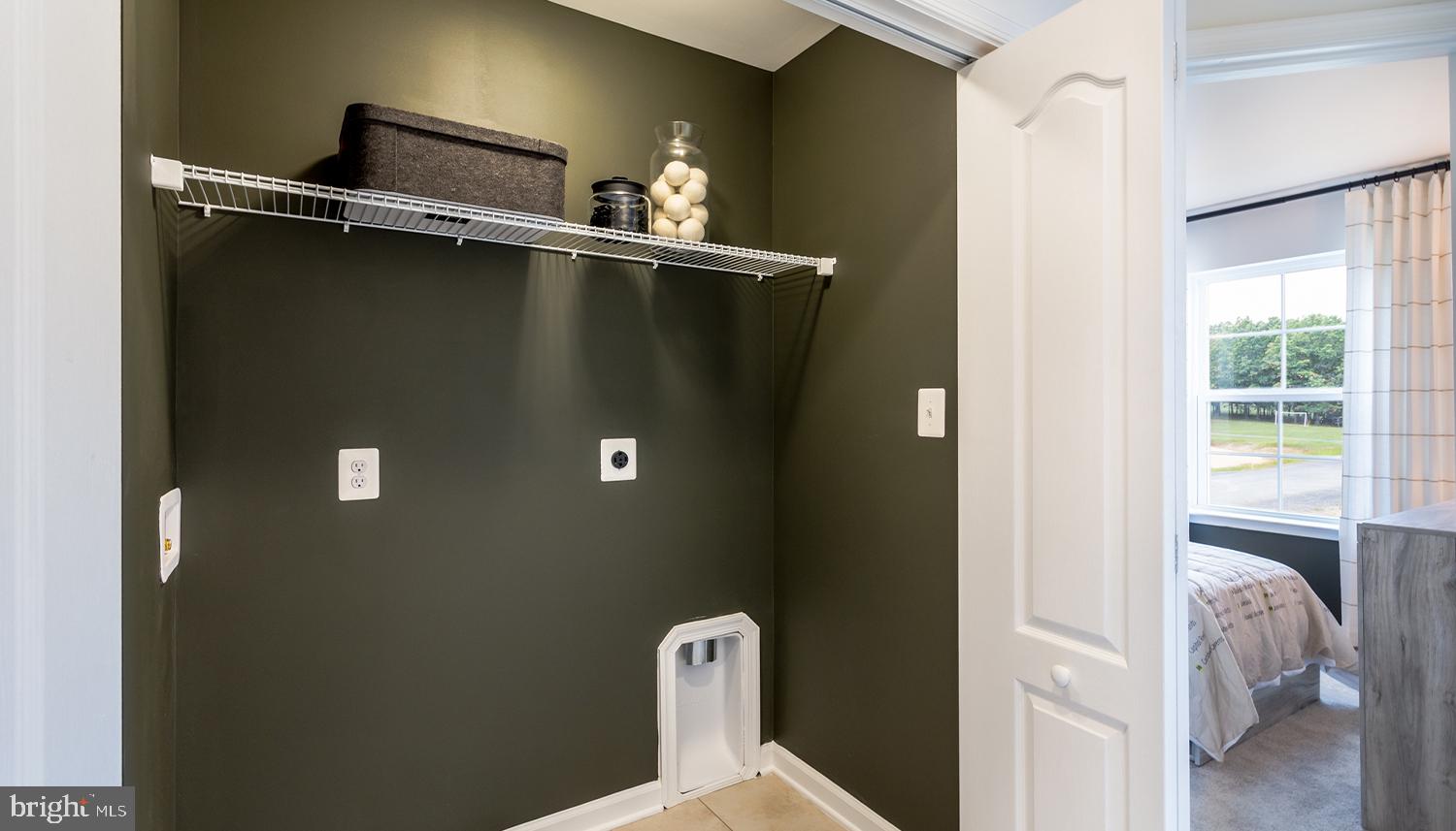 WHISPERING PINES - Residential