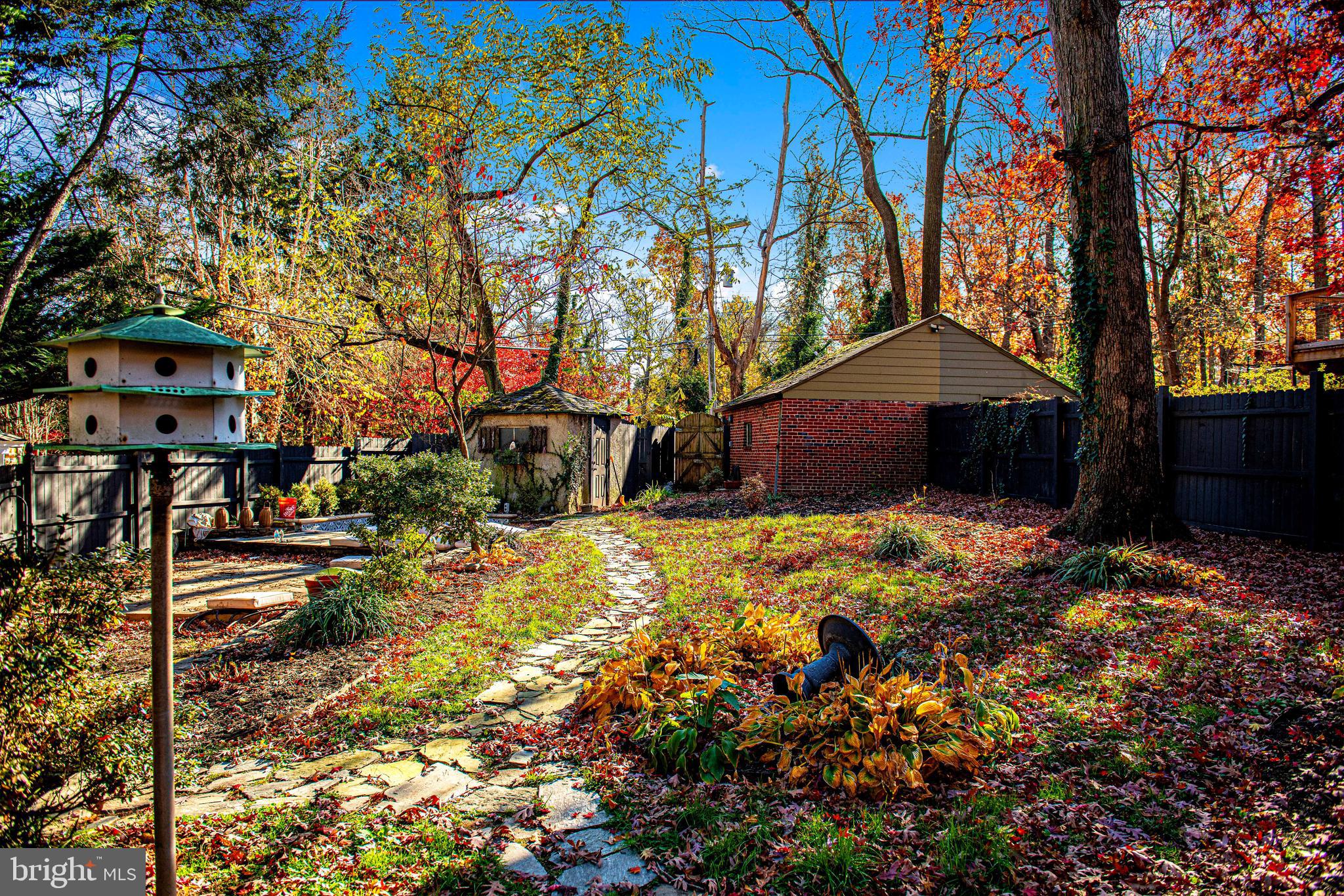 BELVEDERE SQUARE - Residential
