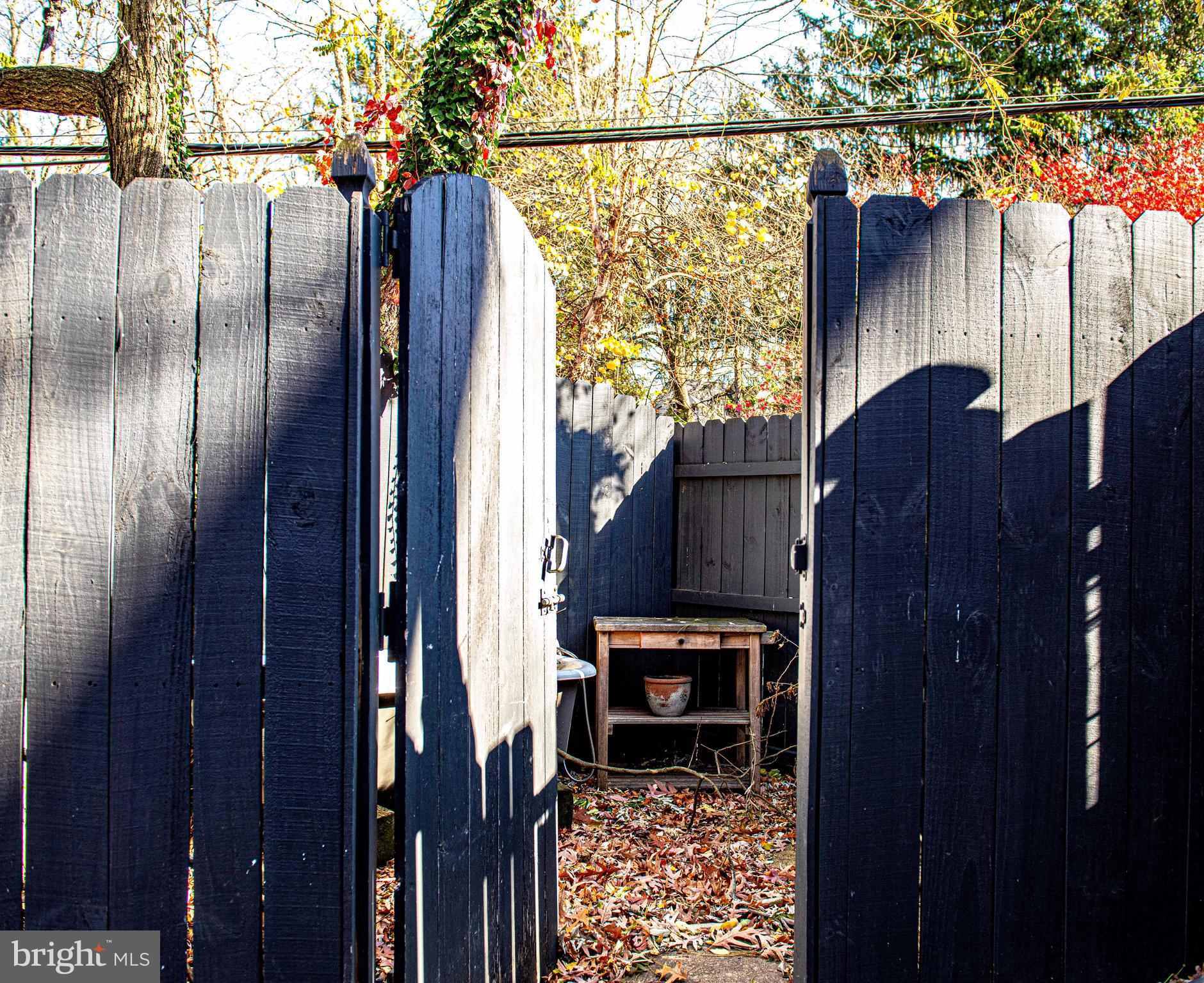 BELVEDERE SQUARE - Residential