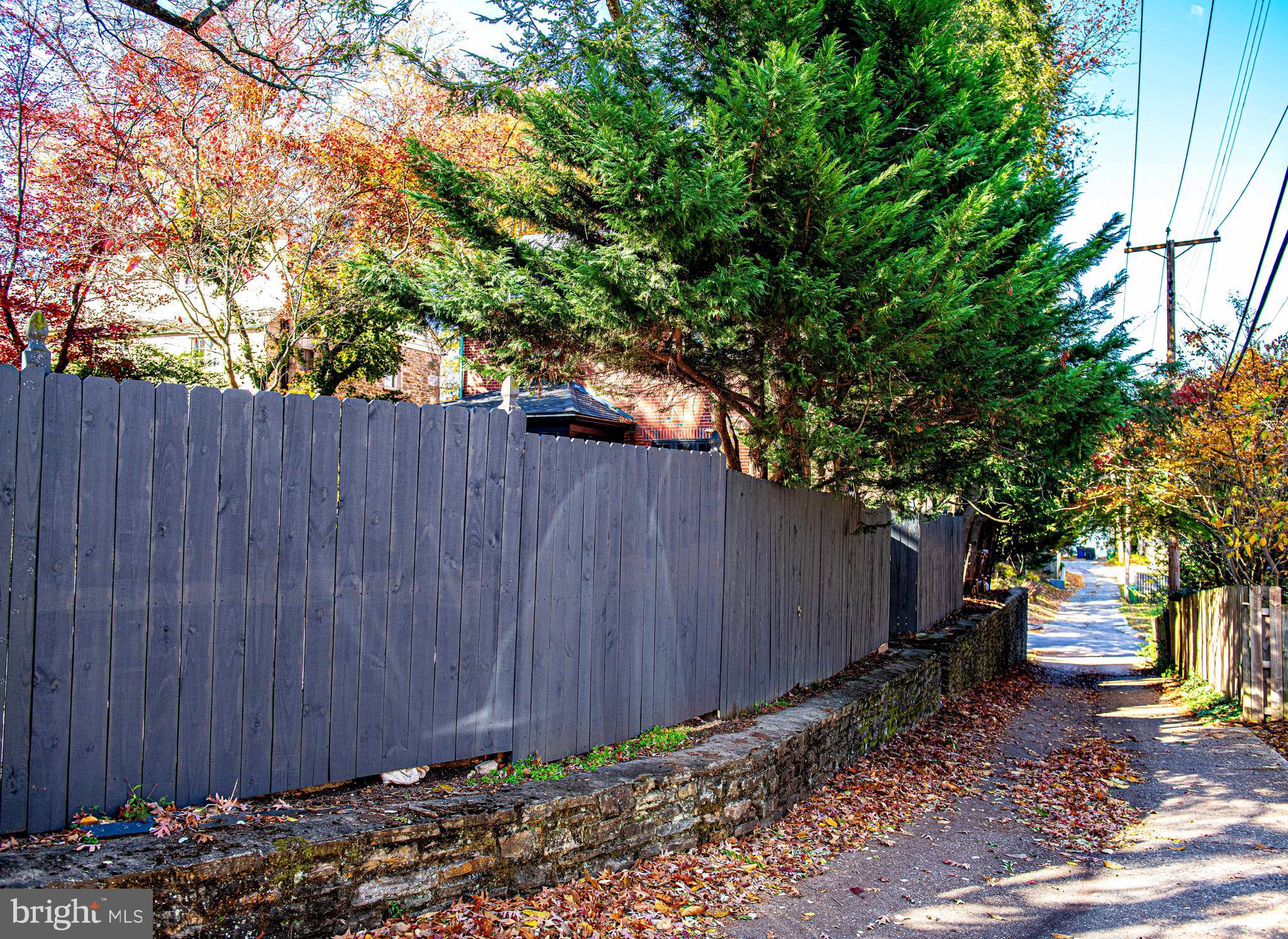 BELVEDERE SQUARE - Residential