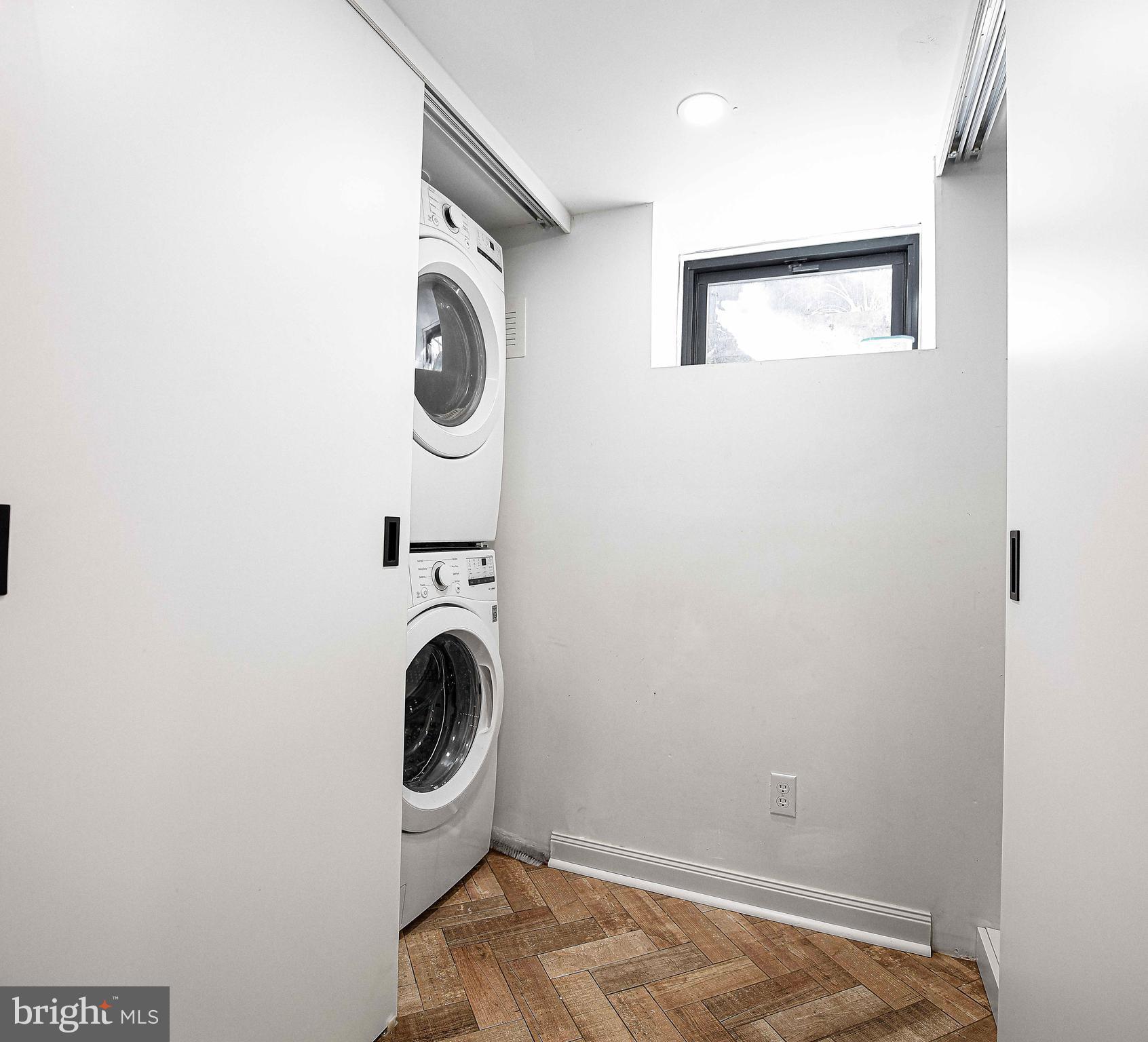 BELVEDERE SQUARE - Residential