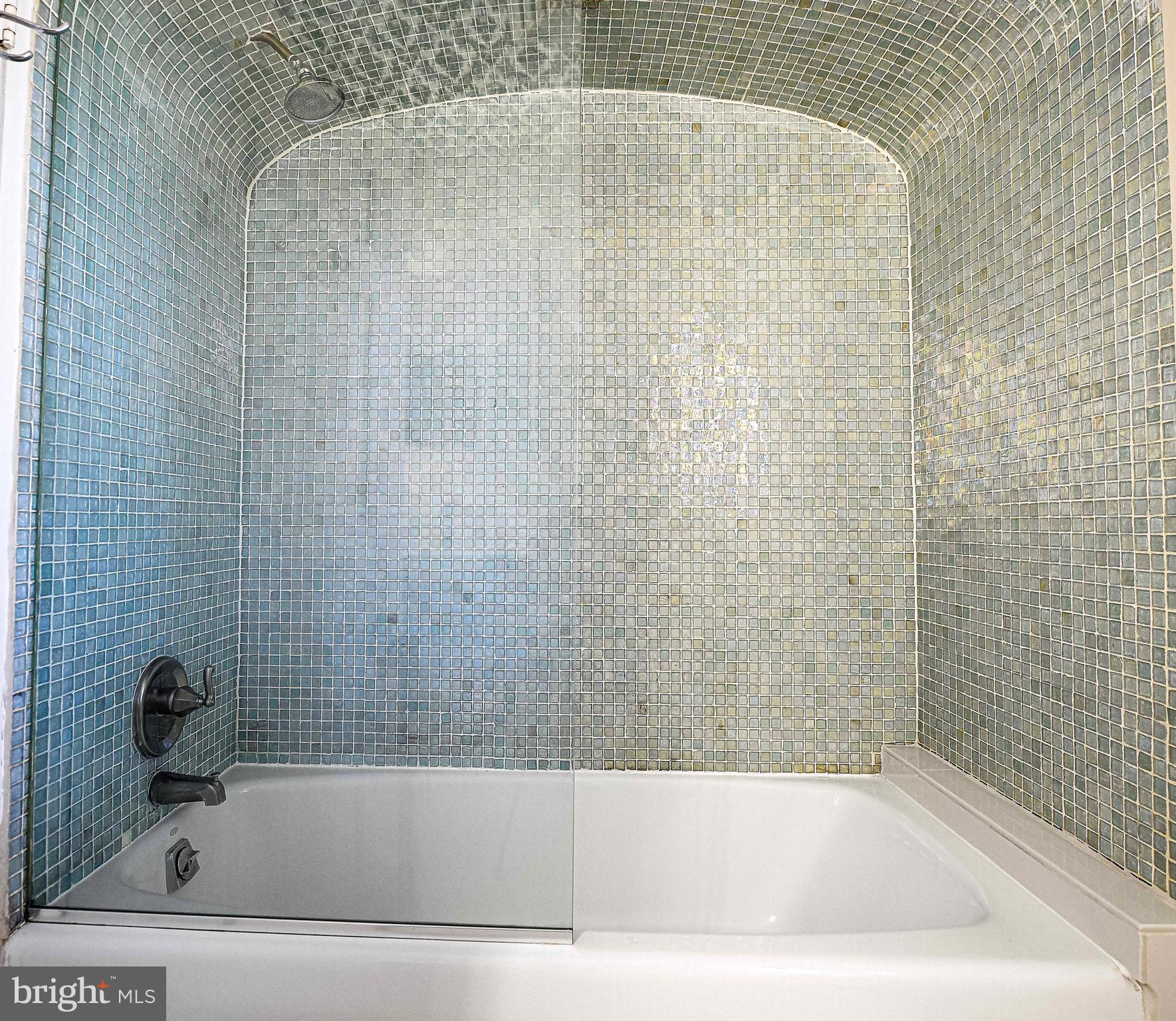 BELVEDERE SQUARE - Residential