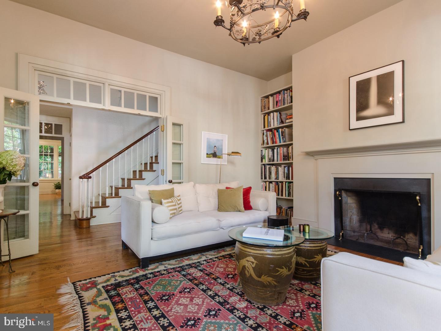 SOCIETY HILL - Residential