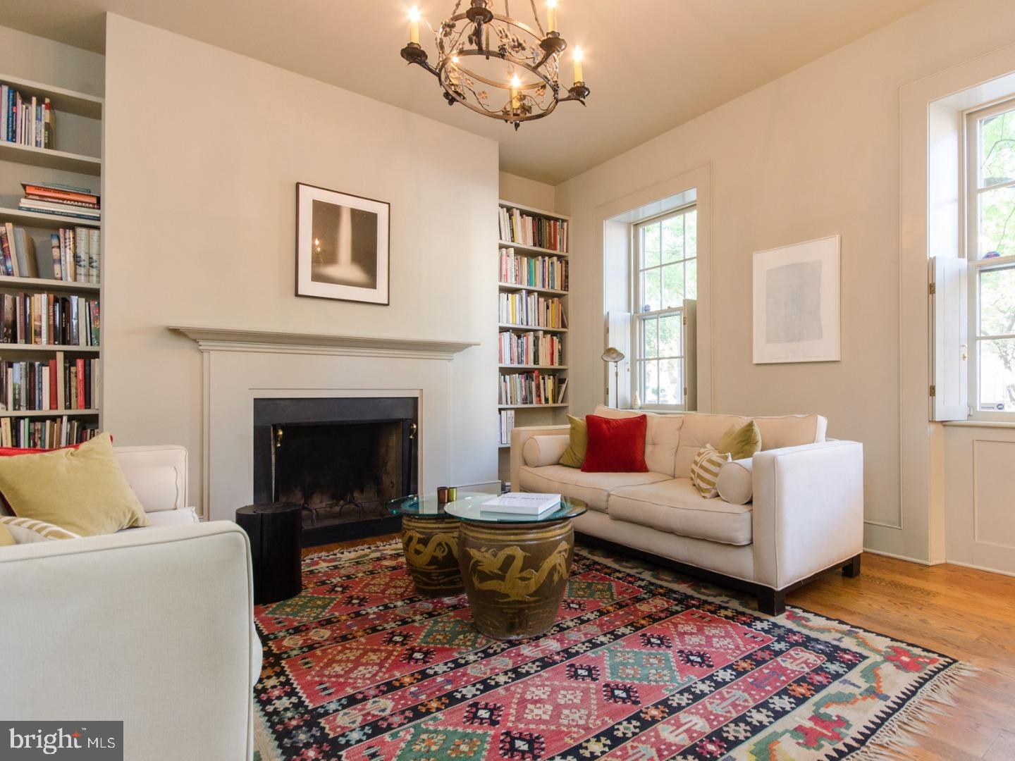 SOCIETY HILL - Residential