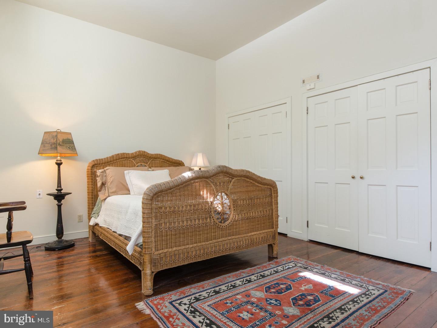 SOCIETY HILL - Residential