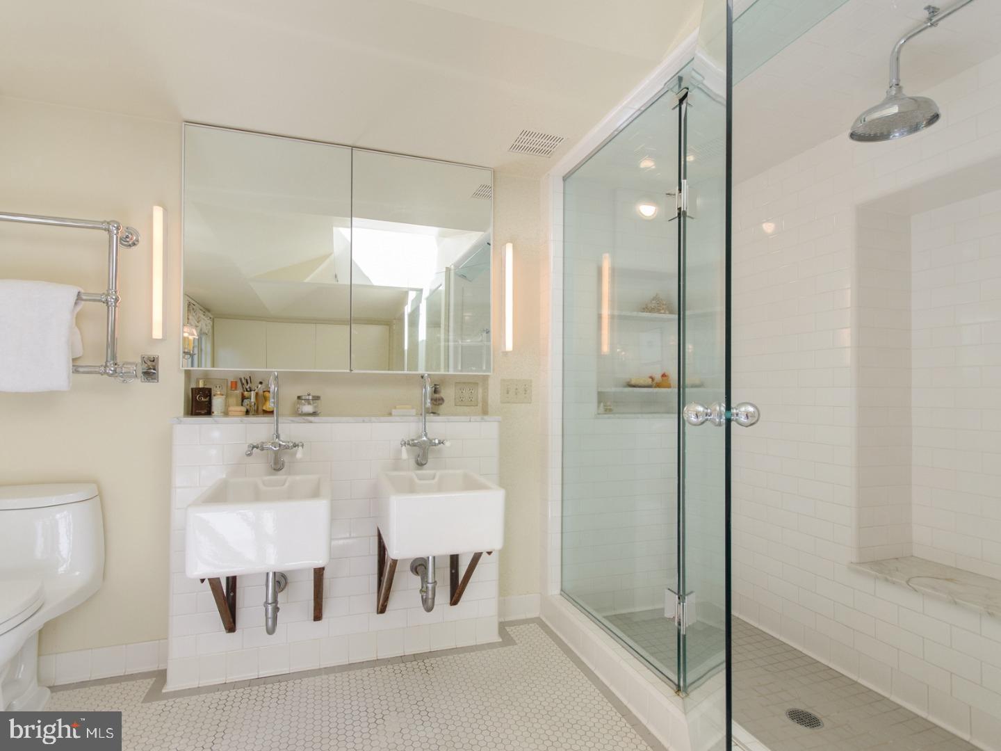 SOCIETY HILL - Residential