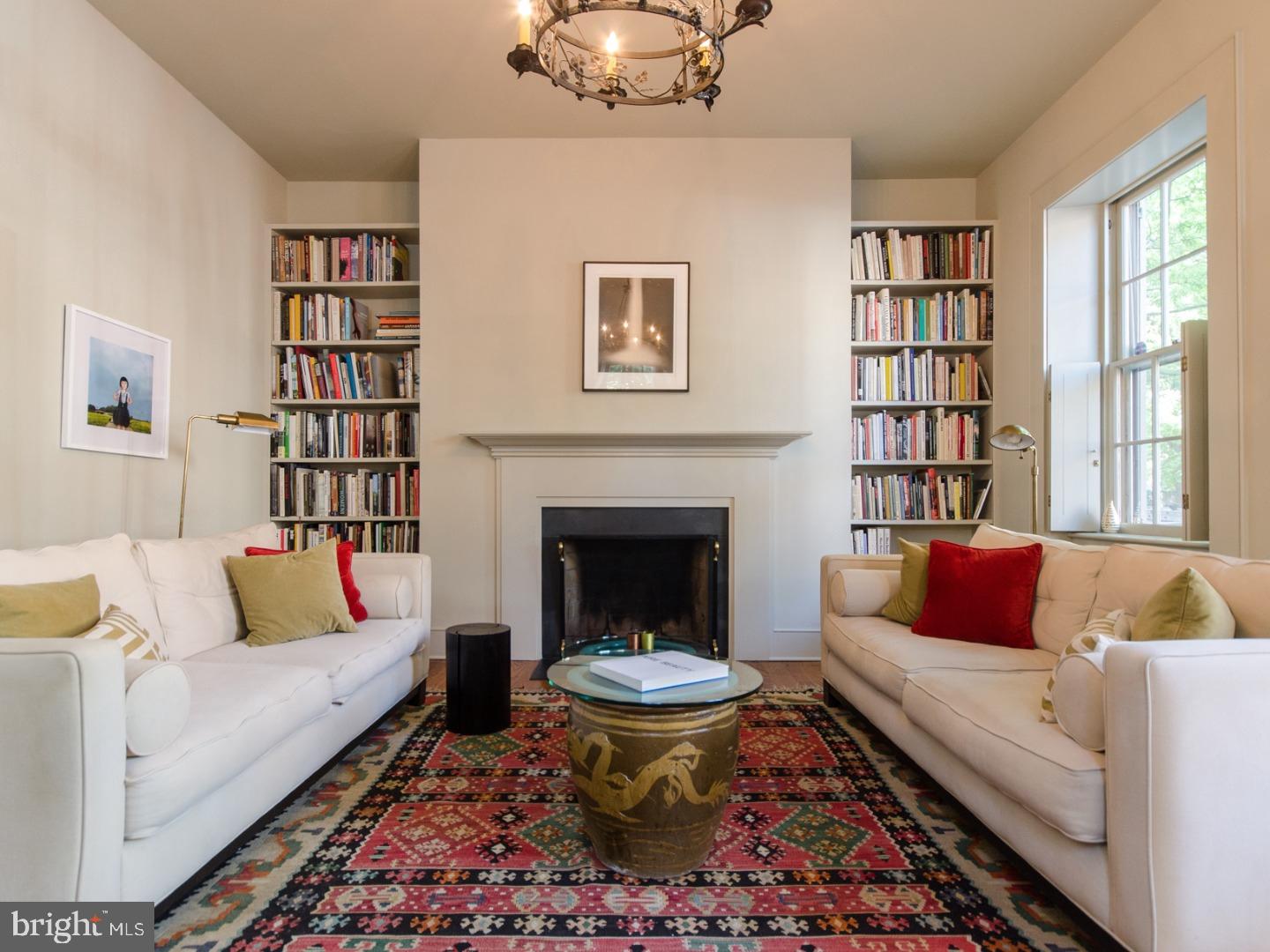 SOCIETY HILL - Residential