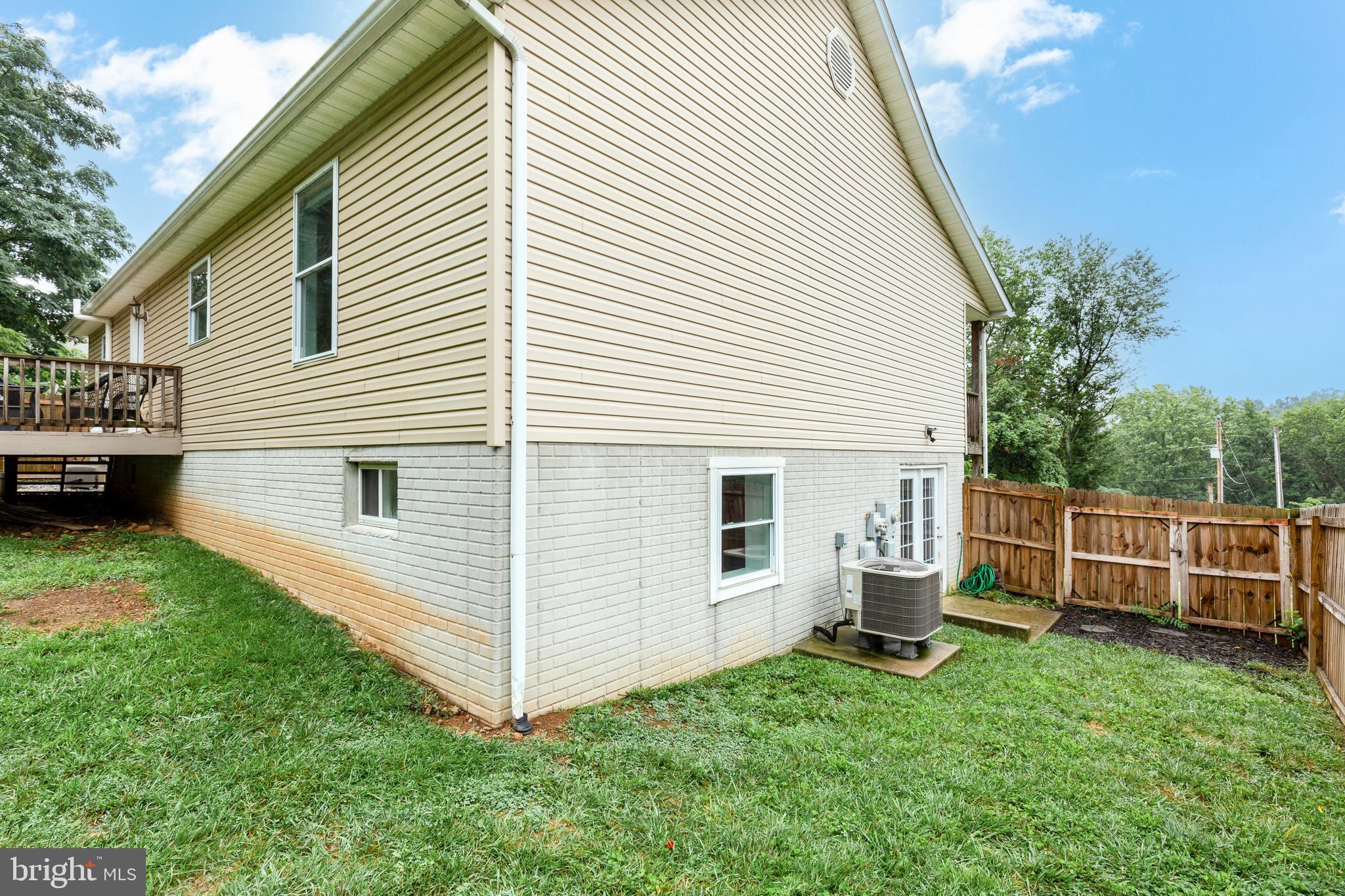 NONE, RURAL - Residential
