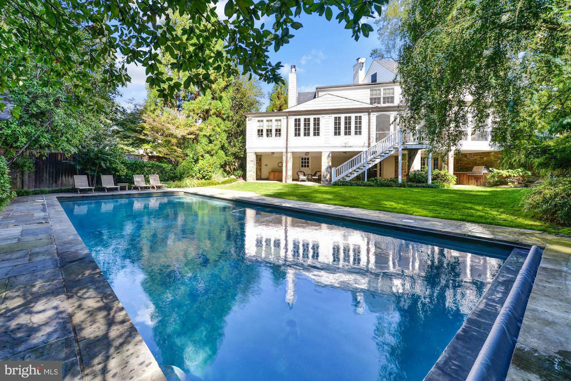 SPRING VALLEY - Residential