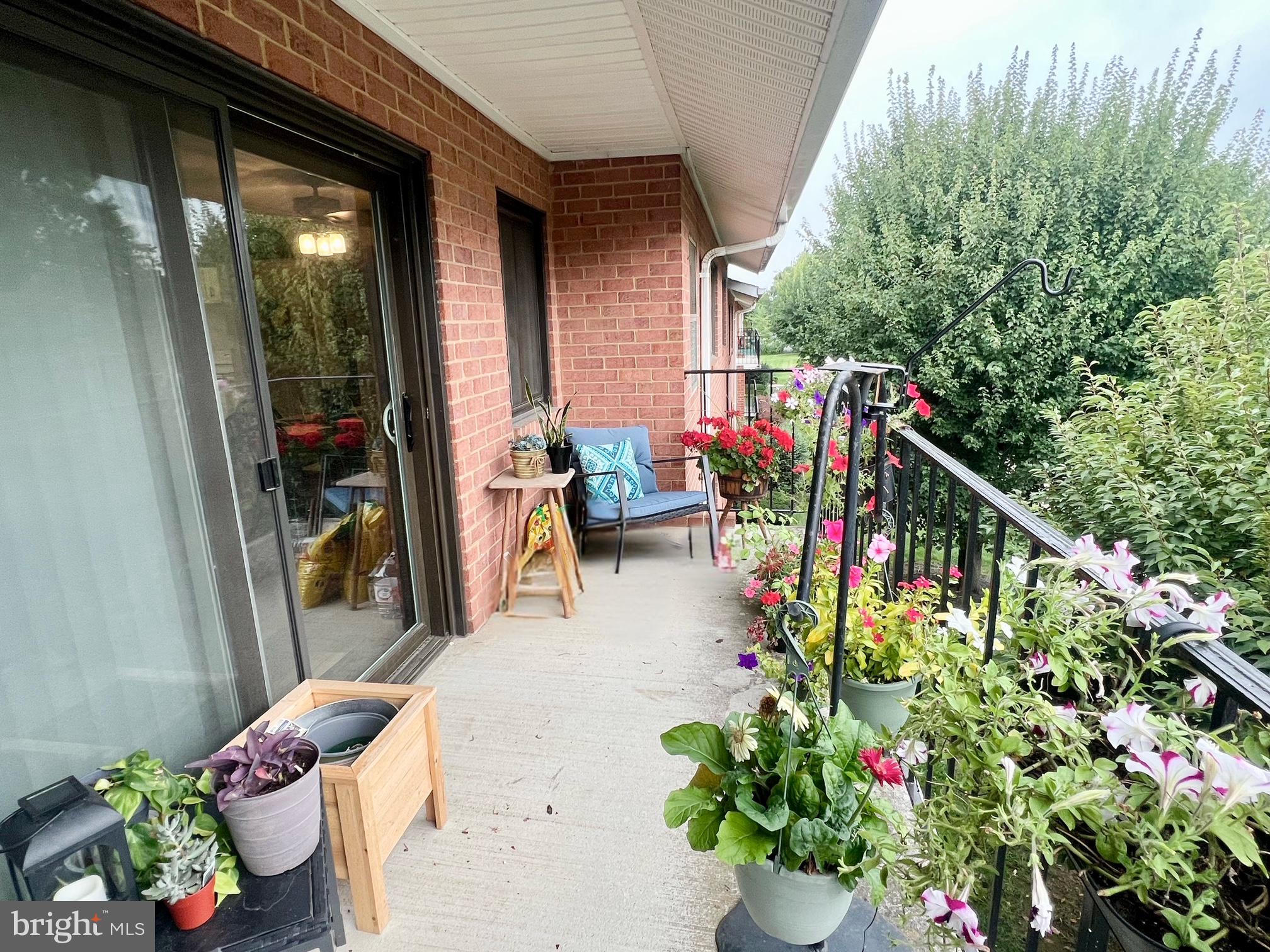 1631 EDGEWOOD PLACE 204