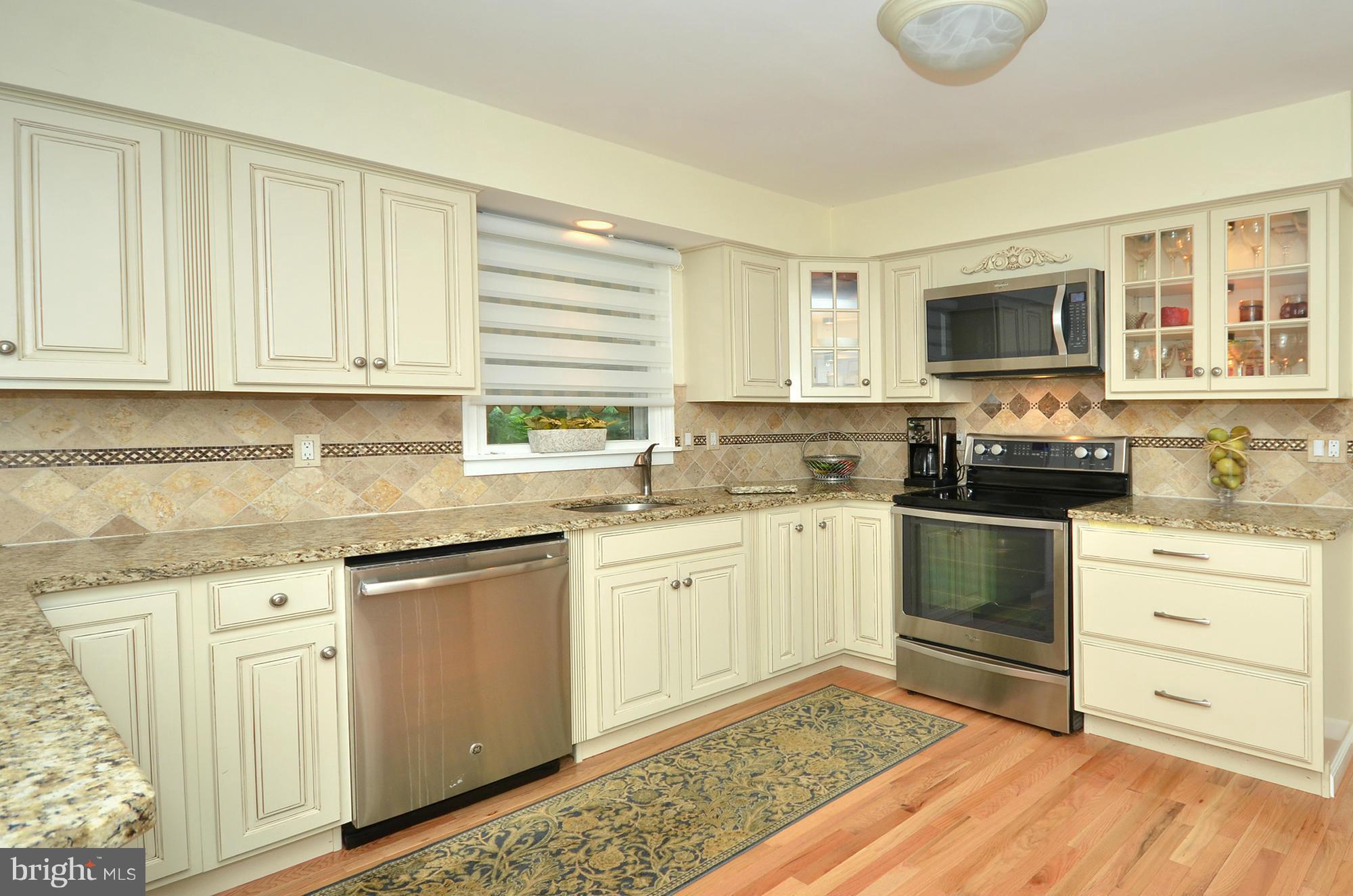 MANOR RIDGE - Residential