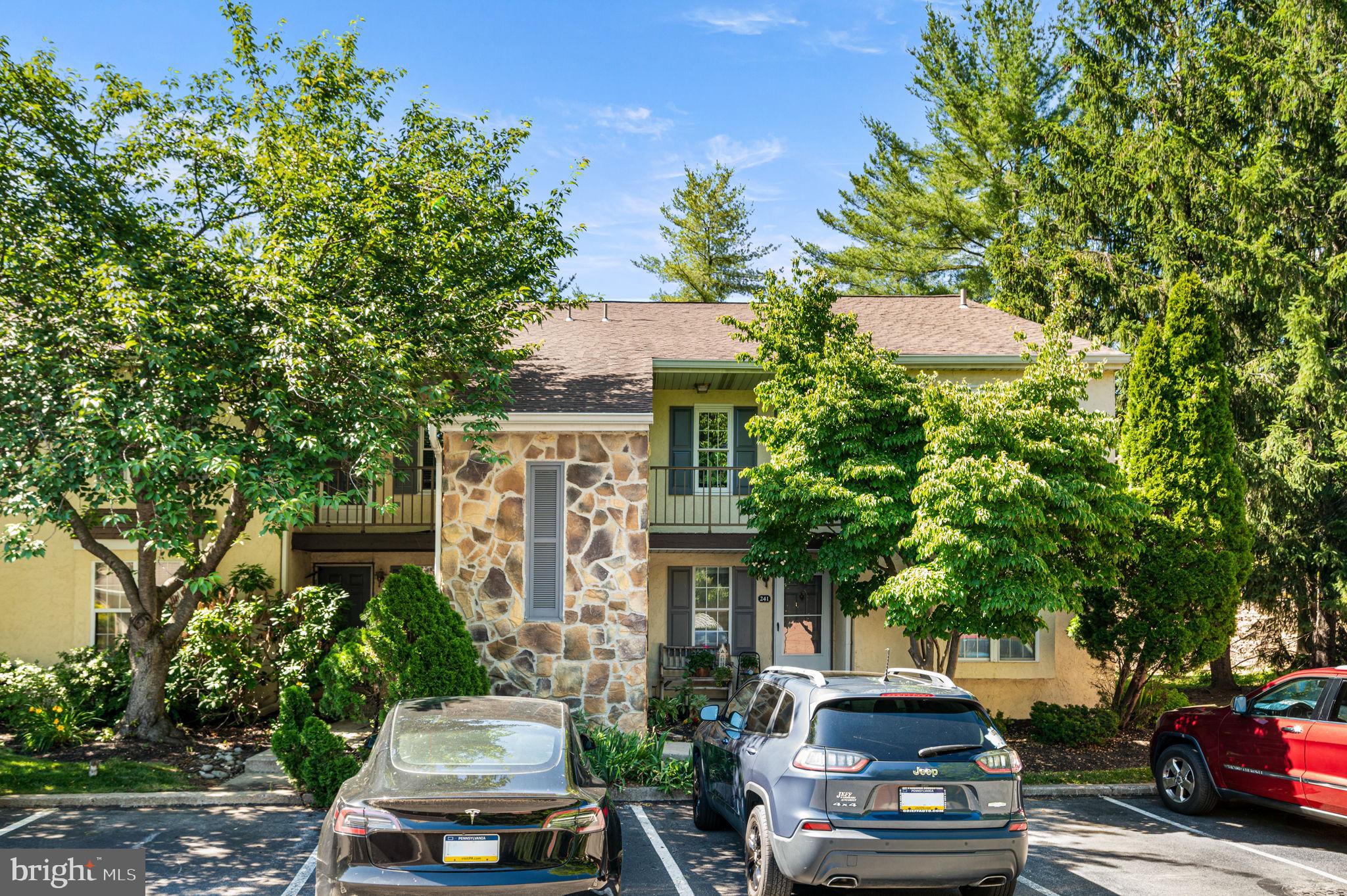 242 VALLEY STREAM LANE