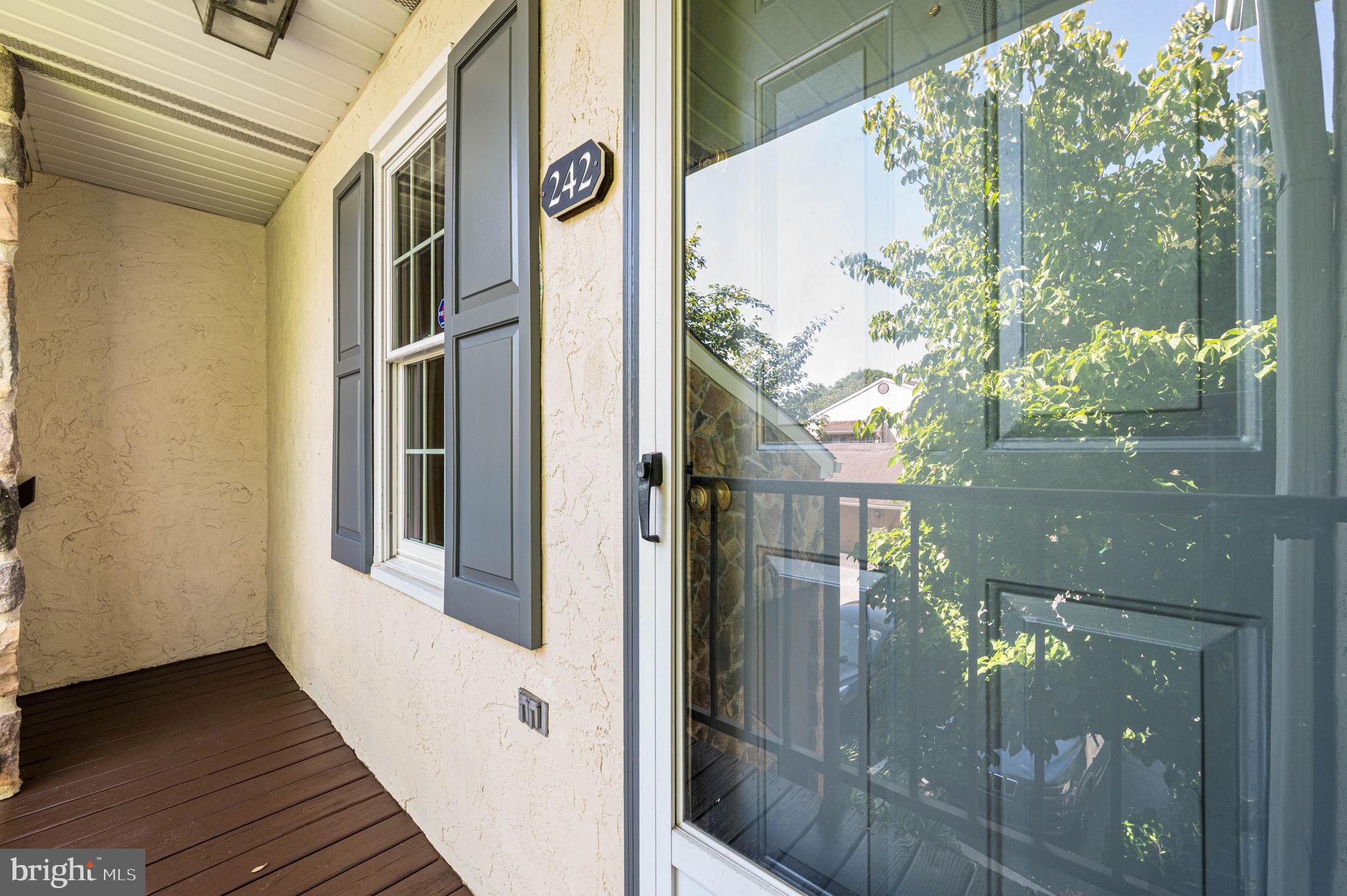 242 VALLEY STREAM LANE