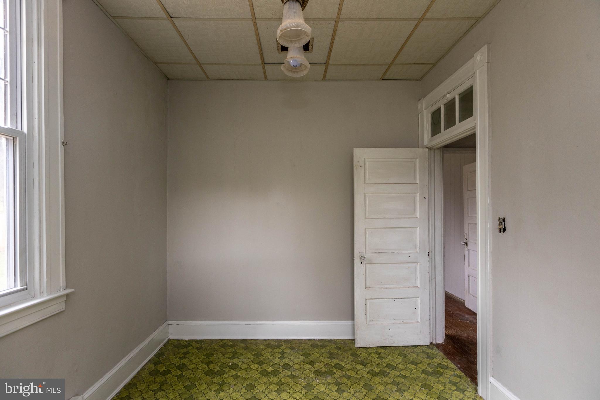 MOUNT WASHINGTON - Residential