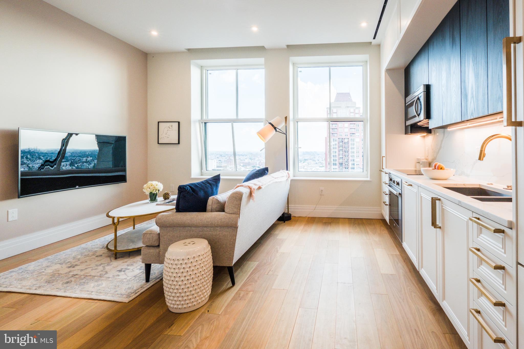 CENTER CITY - Residential Lease