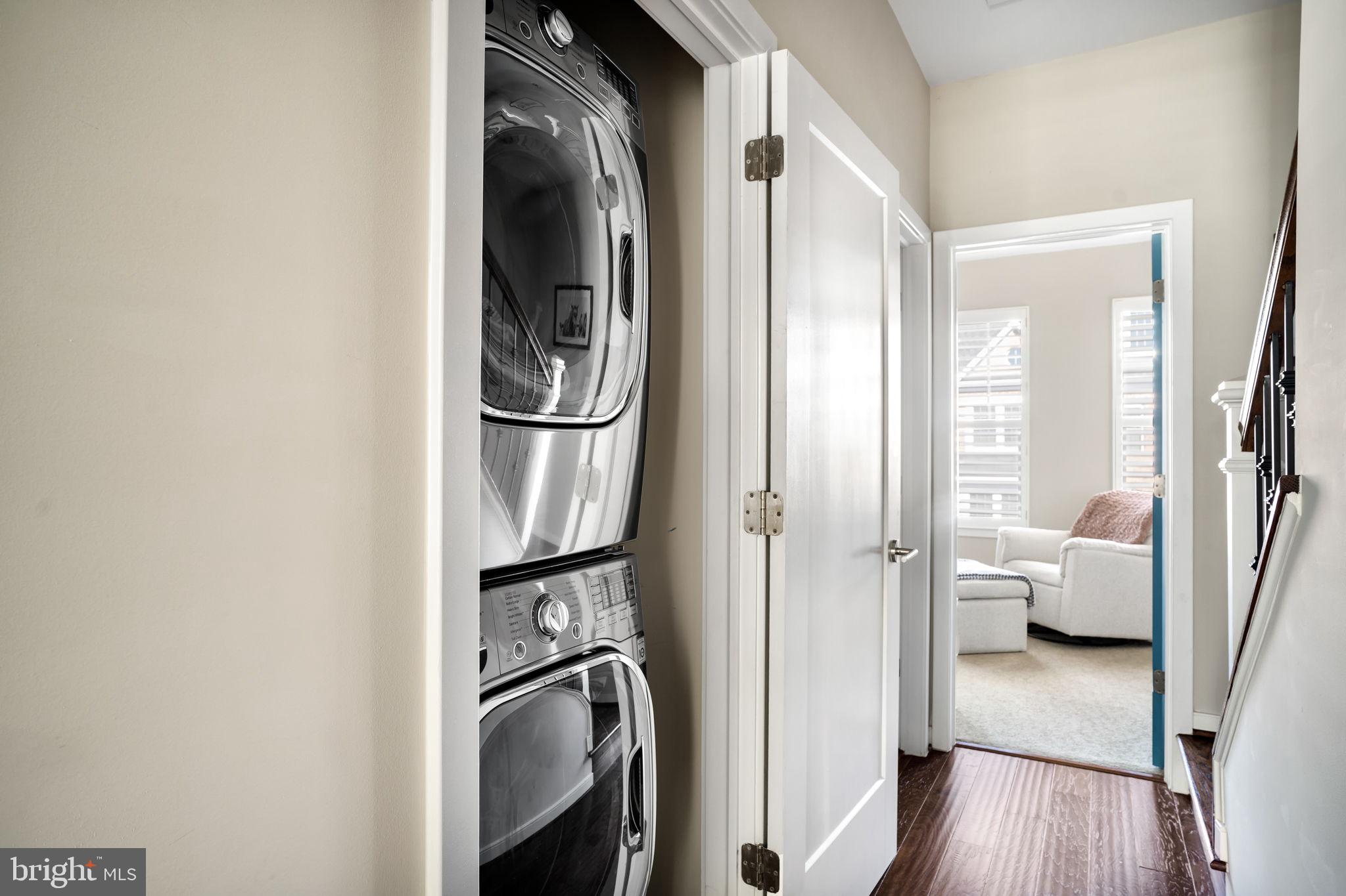 CRESCENT PLACE - Residential