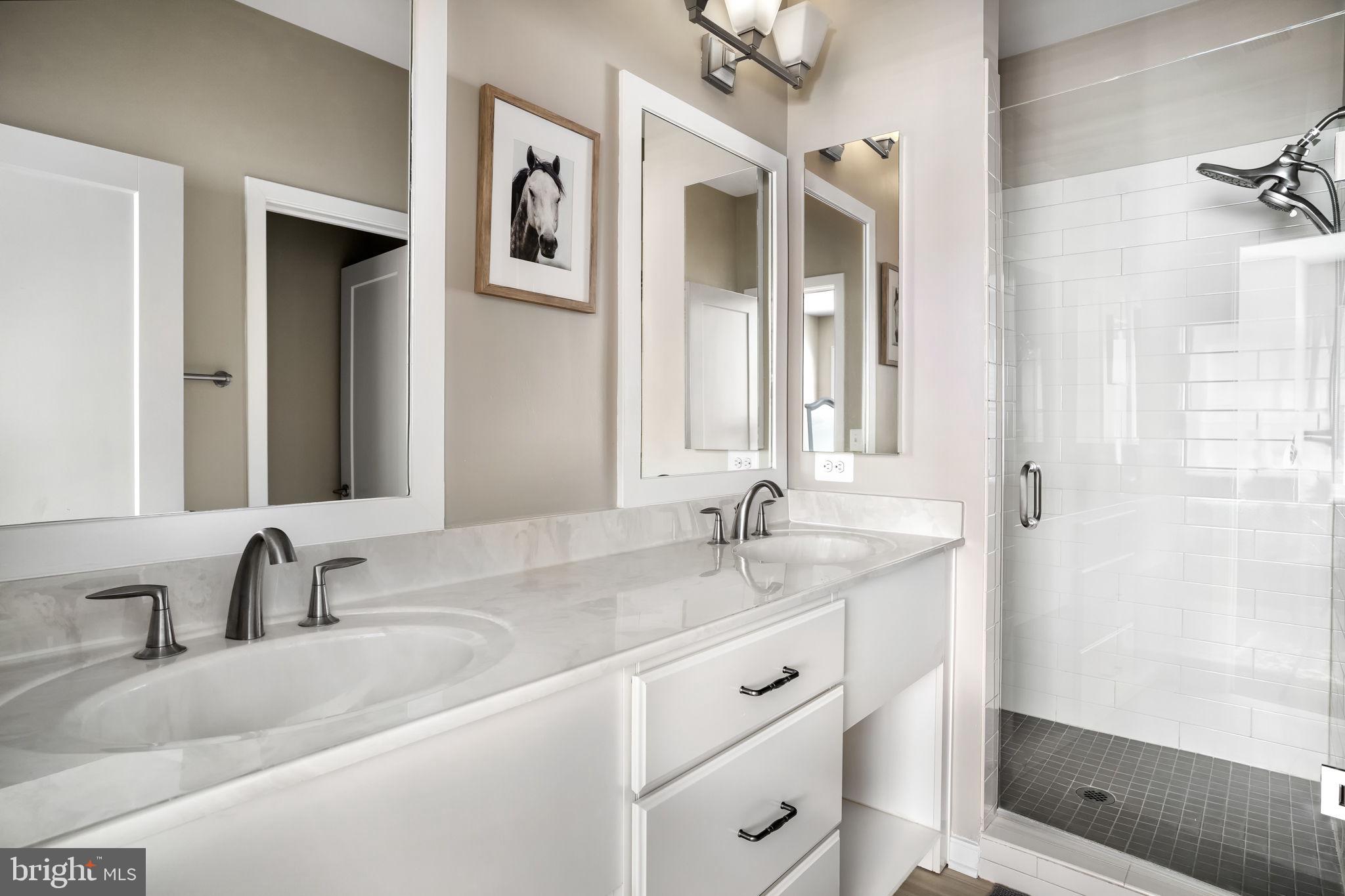 CRESCENT PLACE - Residential