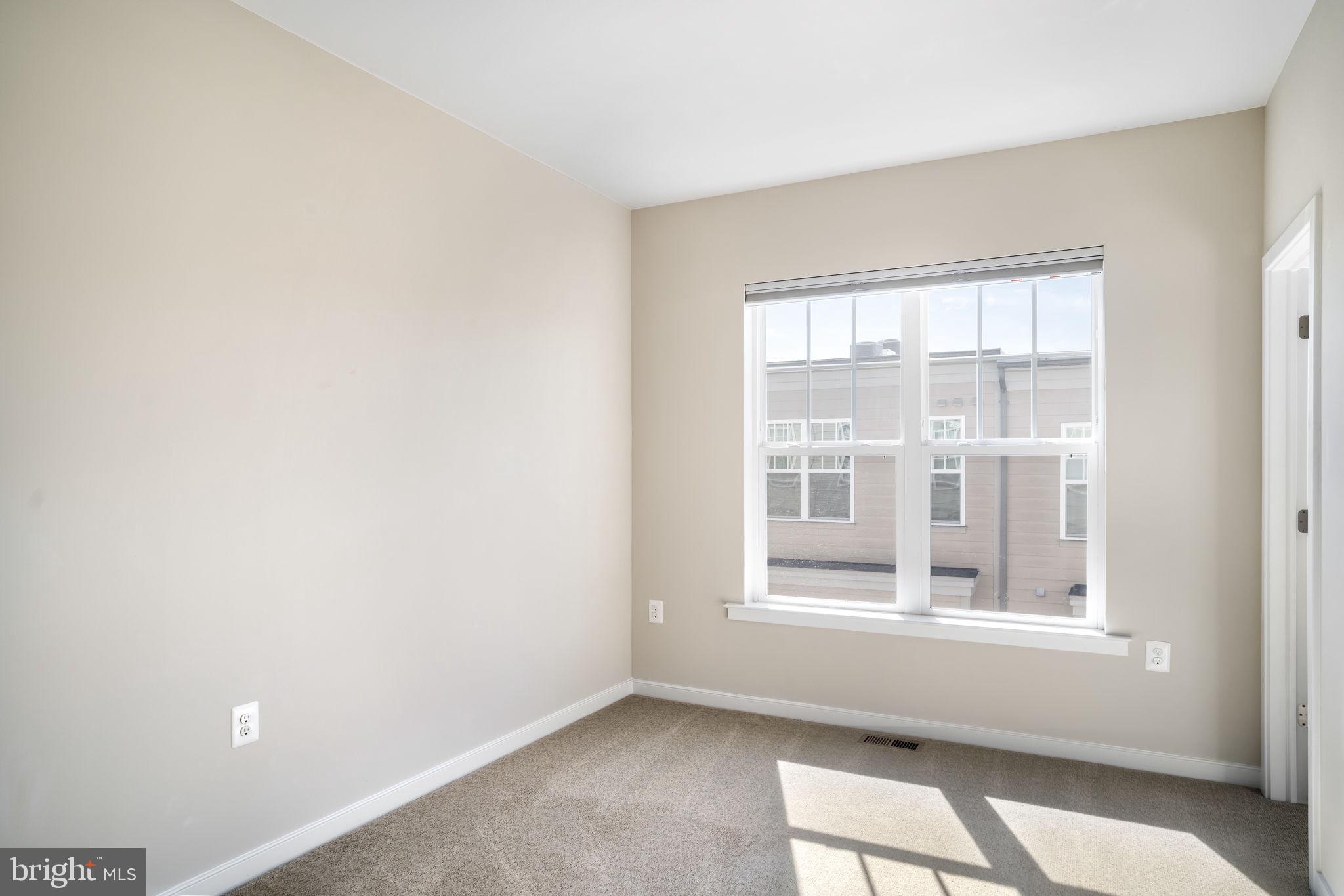 CRESCENT PLACE - Residential