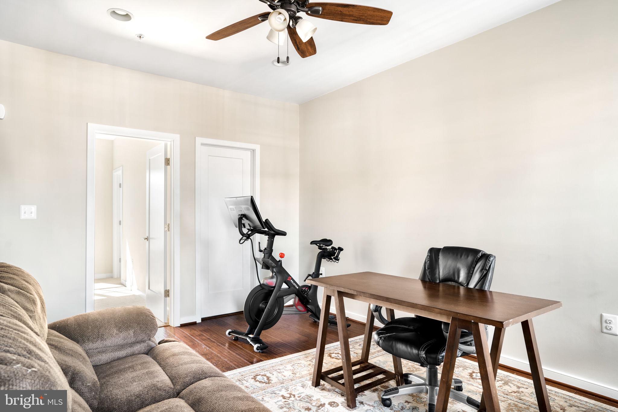 CRESCENT PLACE - Residential