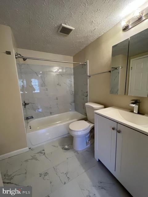 GUNNERS LAKE VILLAGE - Residential