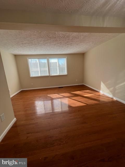 GUNNERS LAKE VILLAGE - Residential