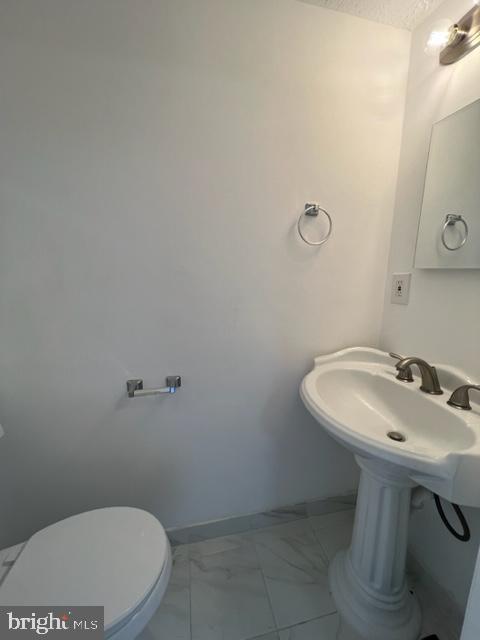 GUNNERS LAKE VILLAGE - Residential