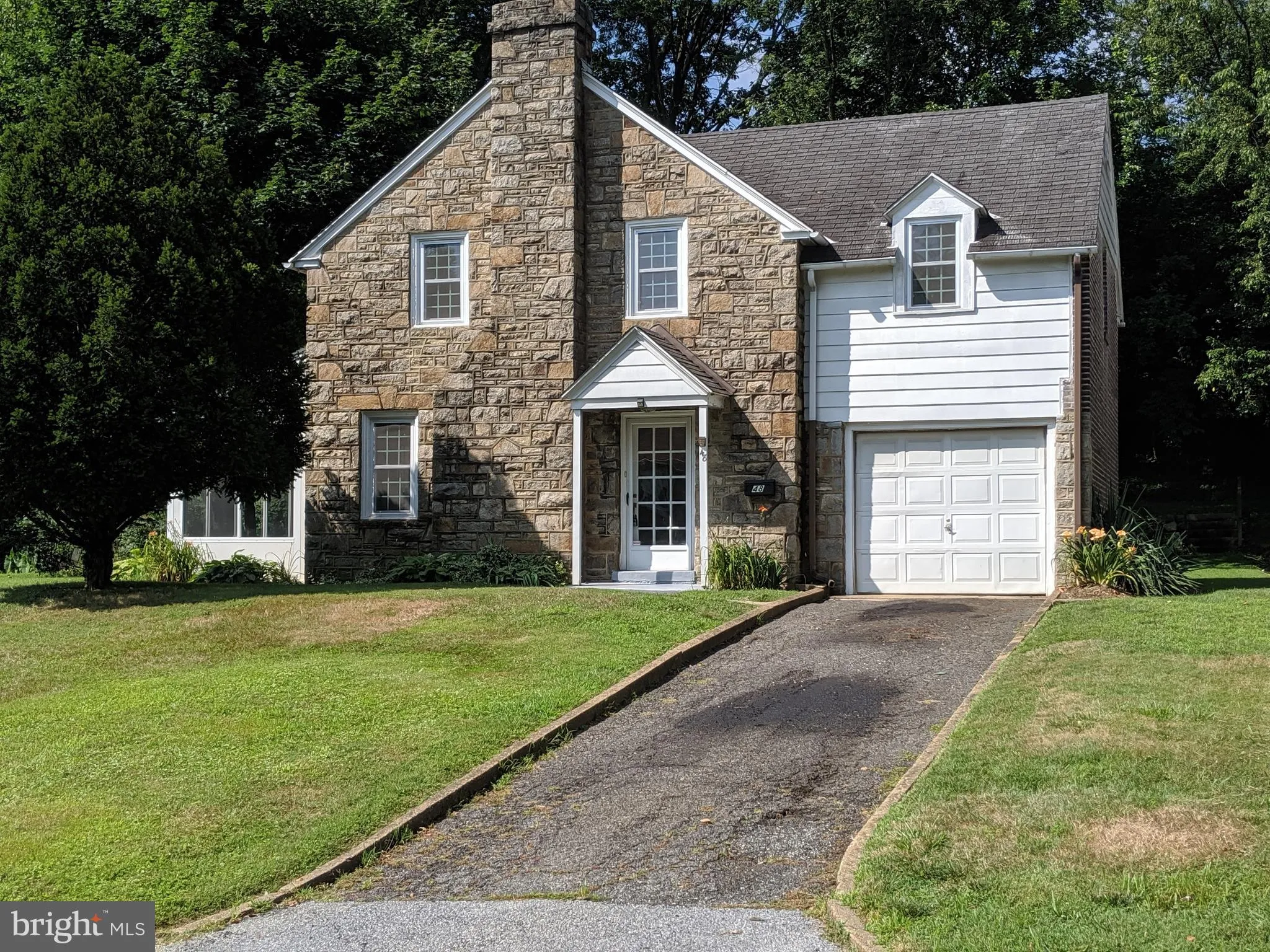 48 W Salisbury Drive, Wilmington, DE 19809