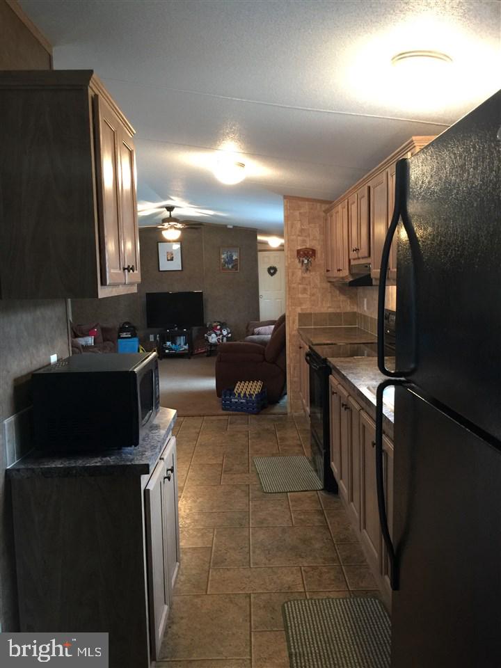 PINE MANOR - Residential