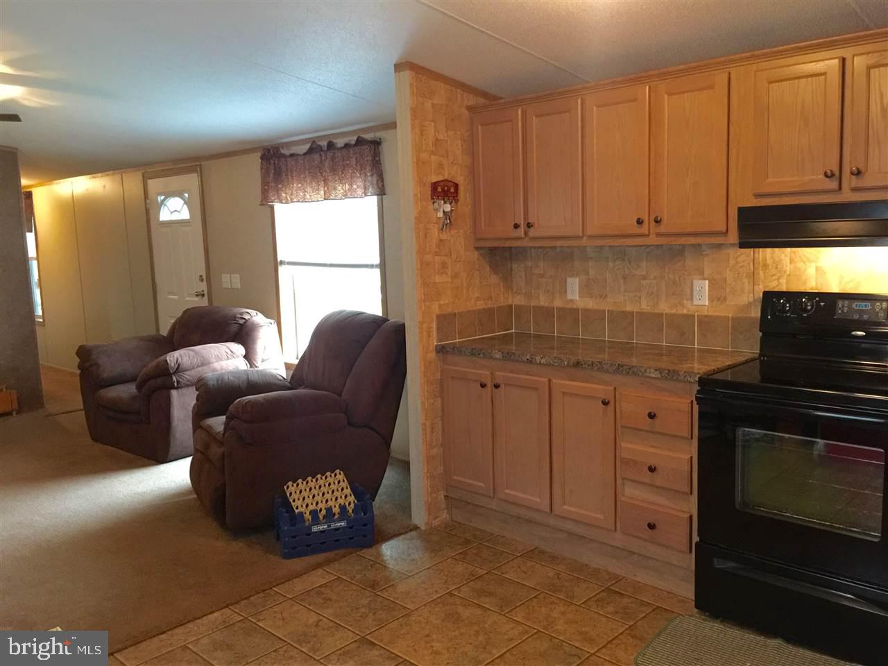 PINE MANOR - Residential